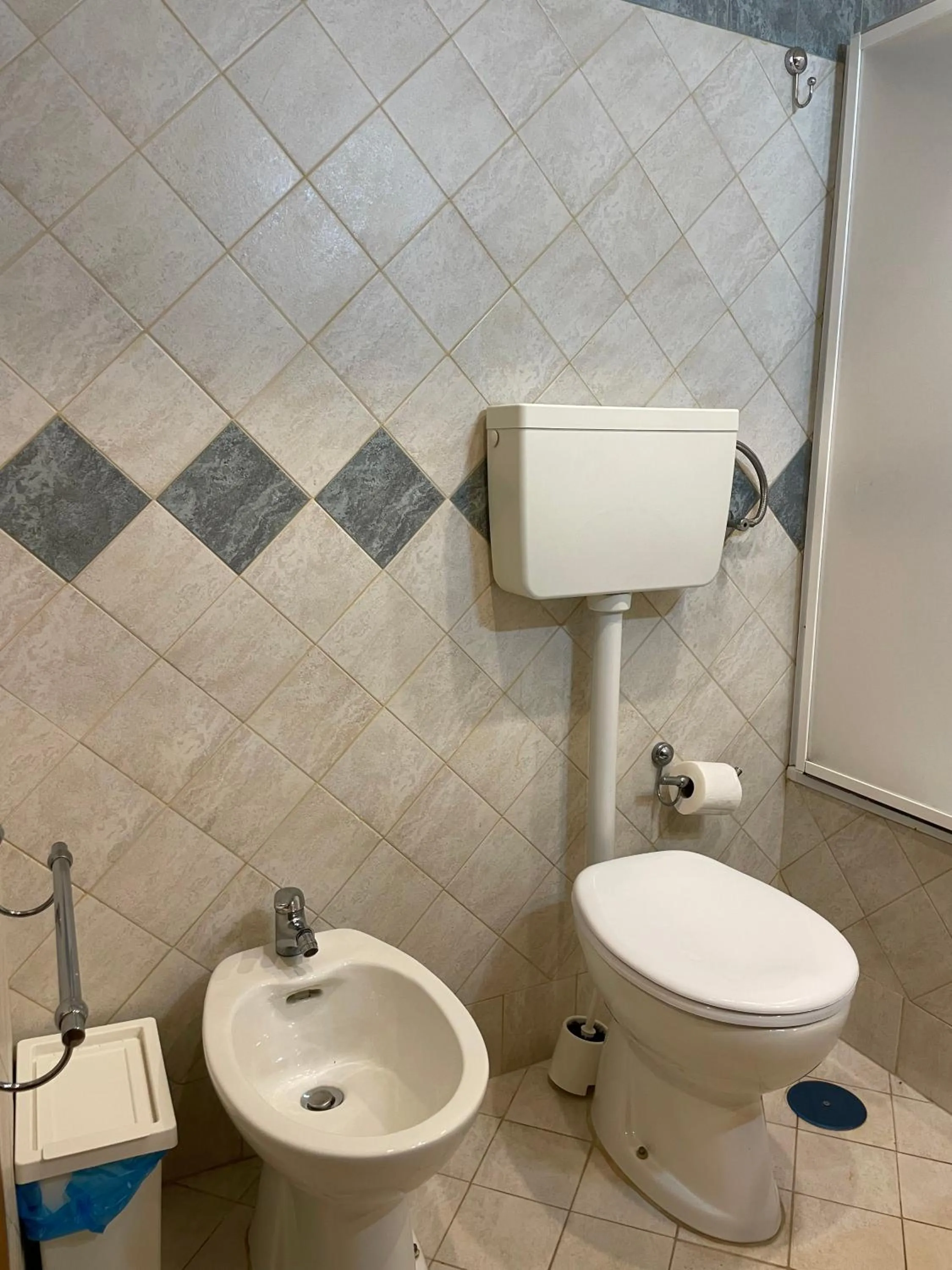 Bathroom in Case Così Apartments - Napoli