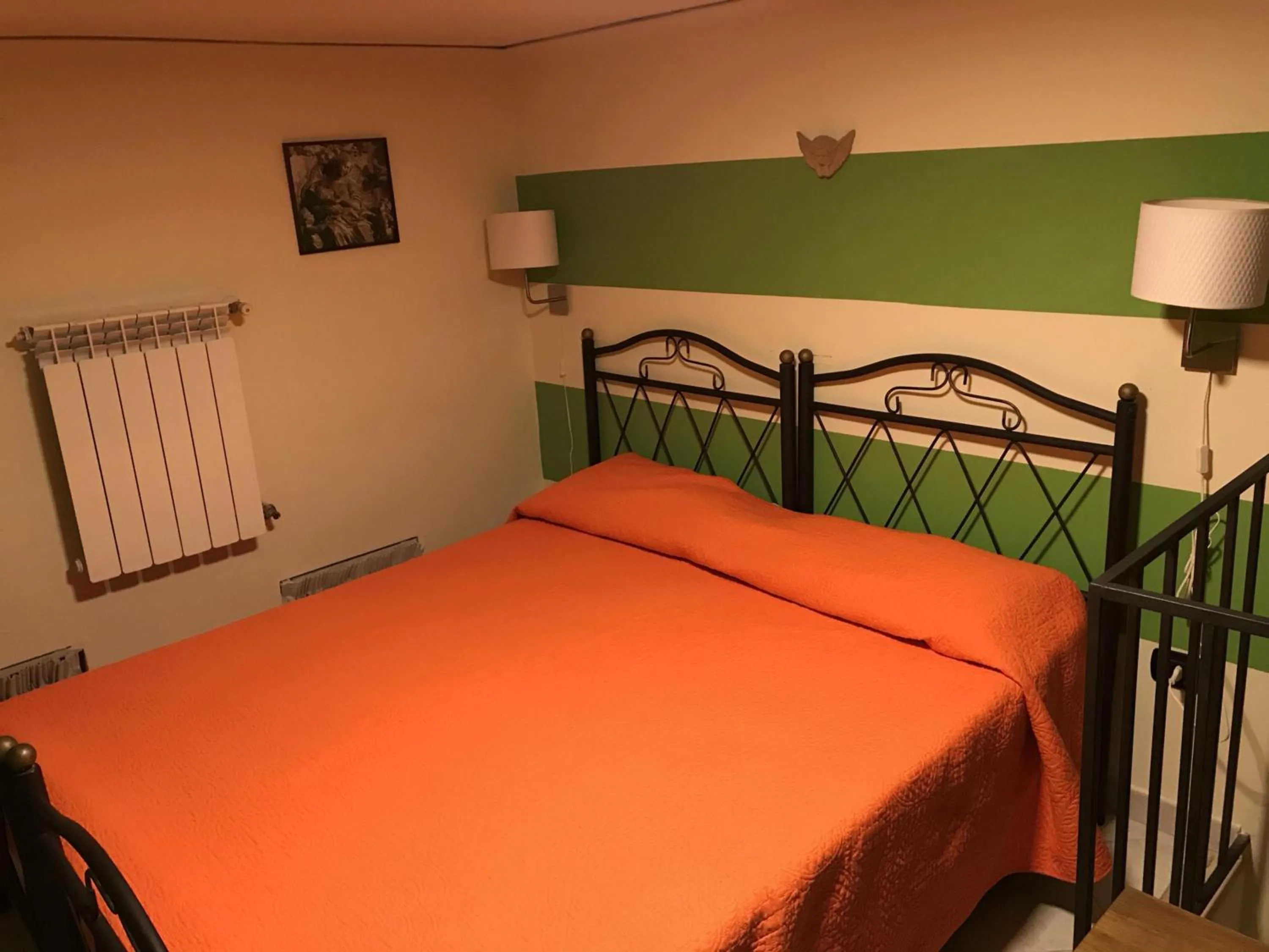 Bedroom, Bed in Case Così Apartments - Napoli