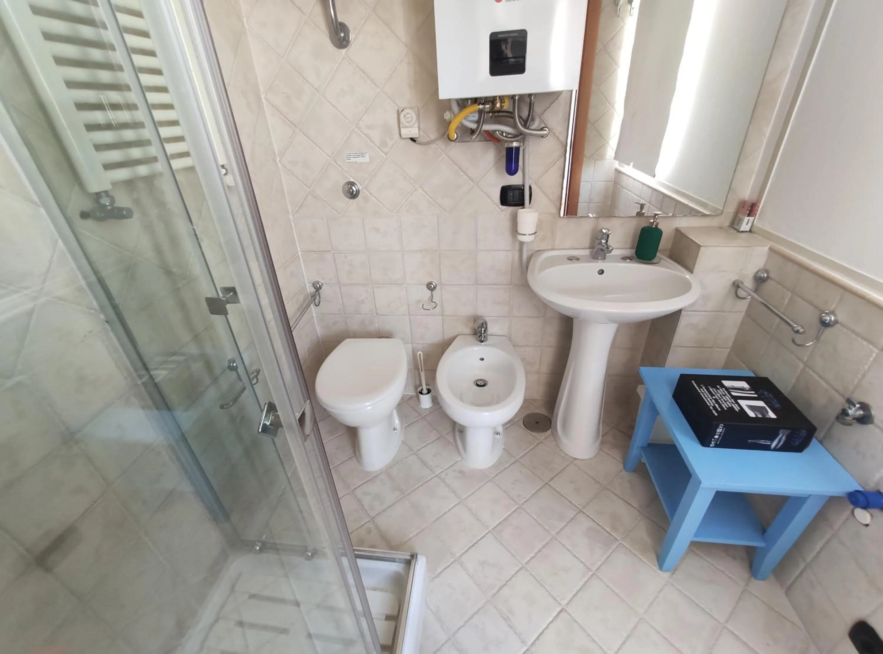 Bathroom in Case Così Apartments - Napoli