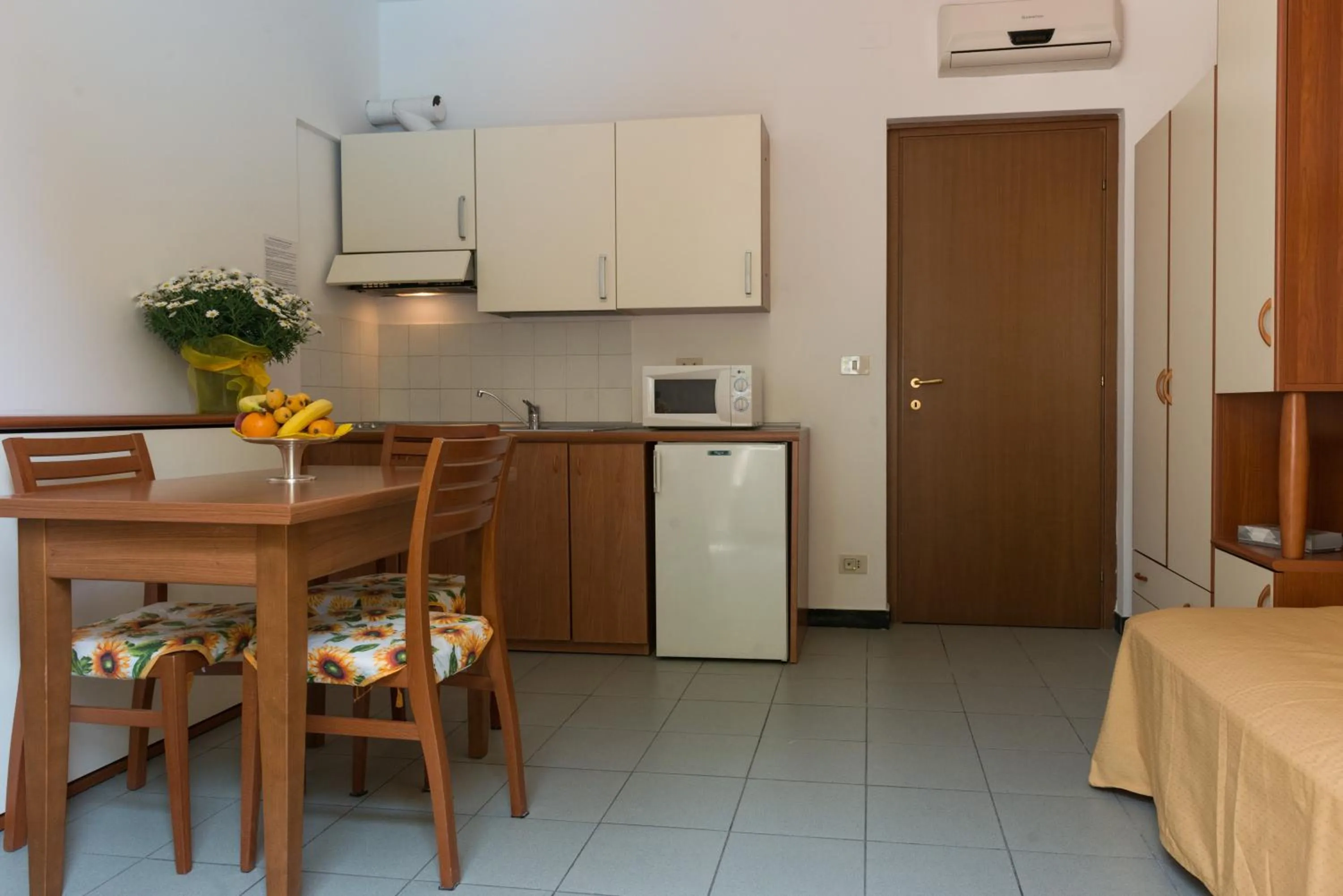 Kitchen or kitchenette in Coccodrillo Hotel & Apartments