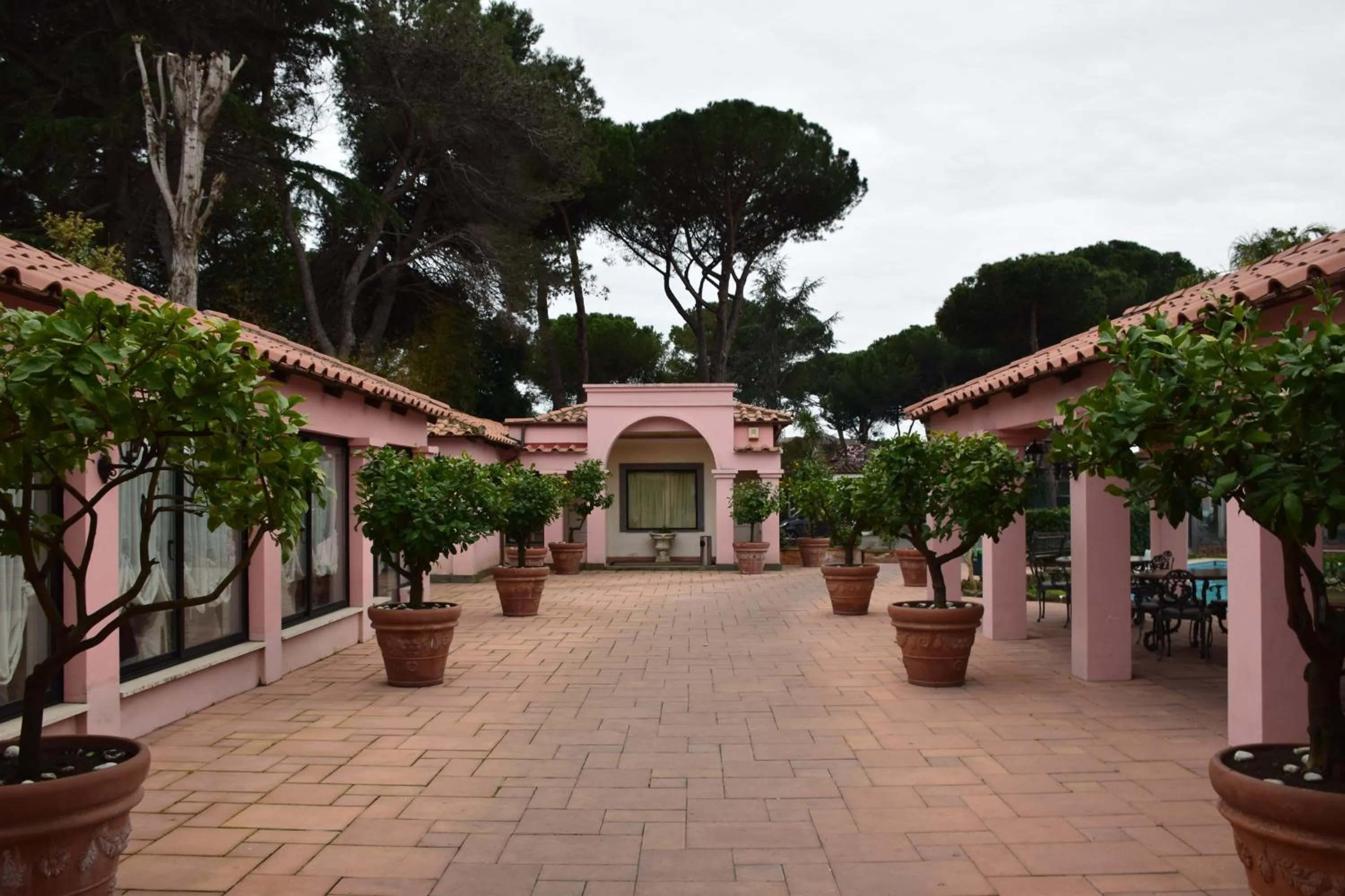 Property building in Mancini Park Hotel