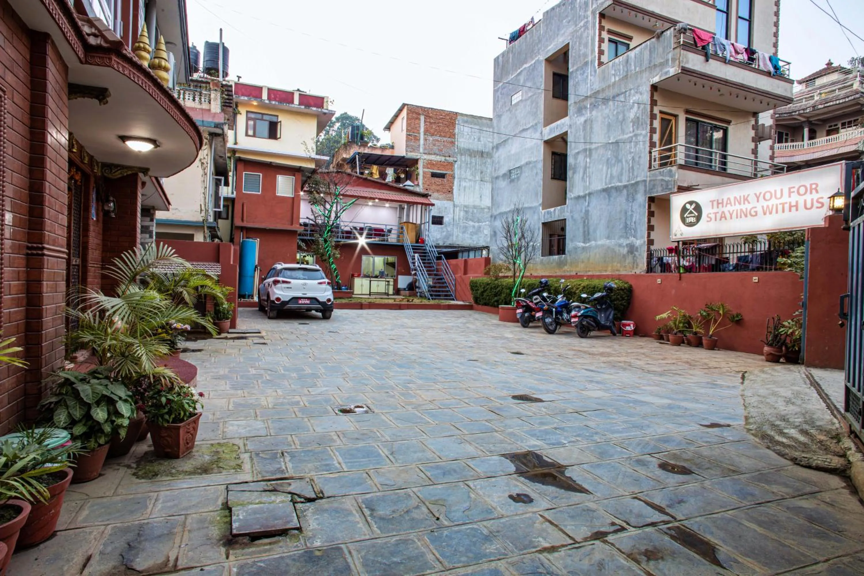 Parking in Hotel BnB Mhepi