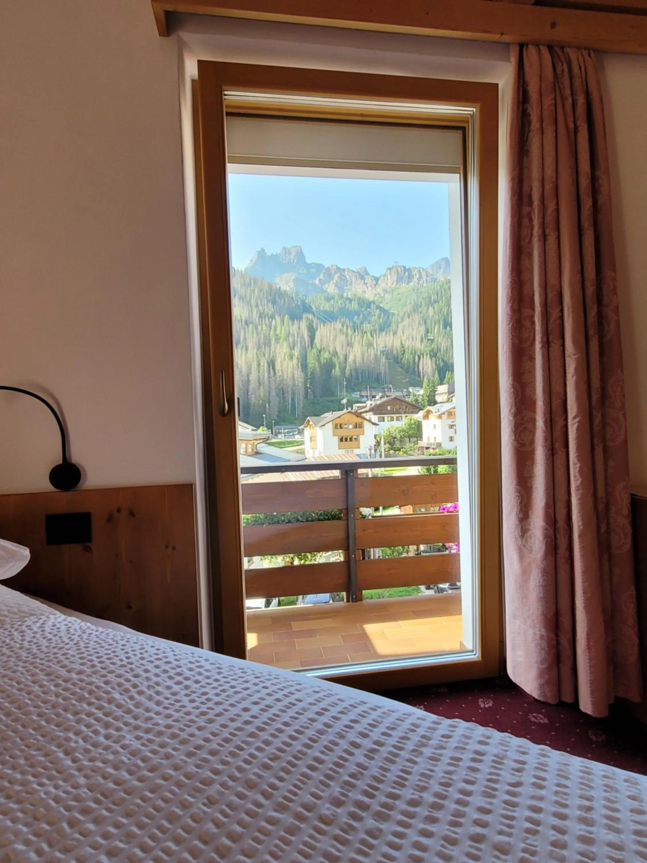 Bed in Hotel Garni Royal