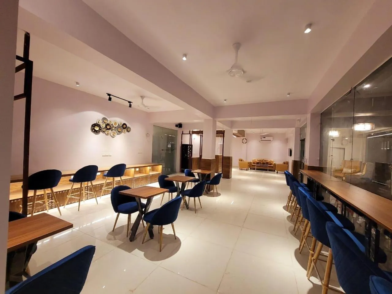 Restaurant/places to eat in Hotel Stiltstay