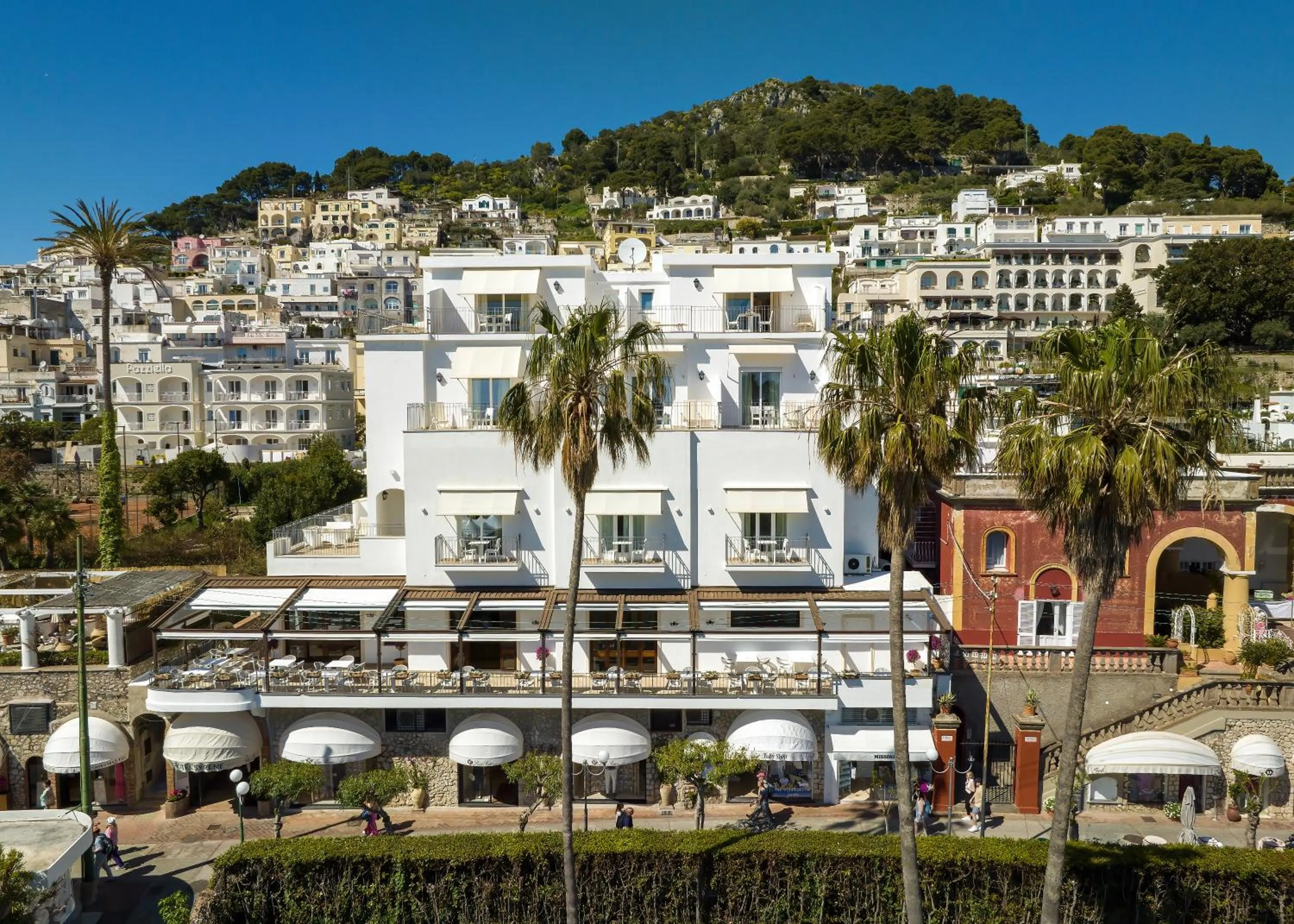 Property building in Hotel Syrene