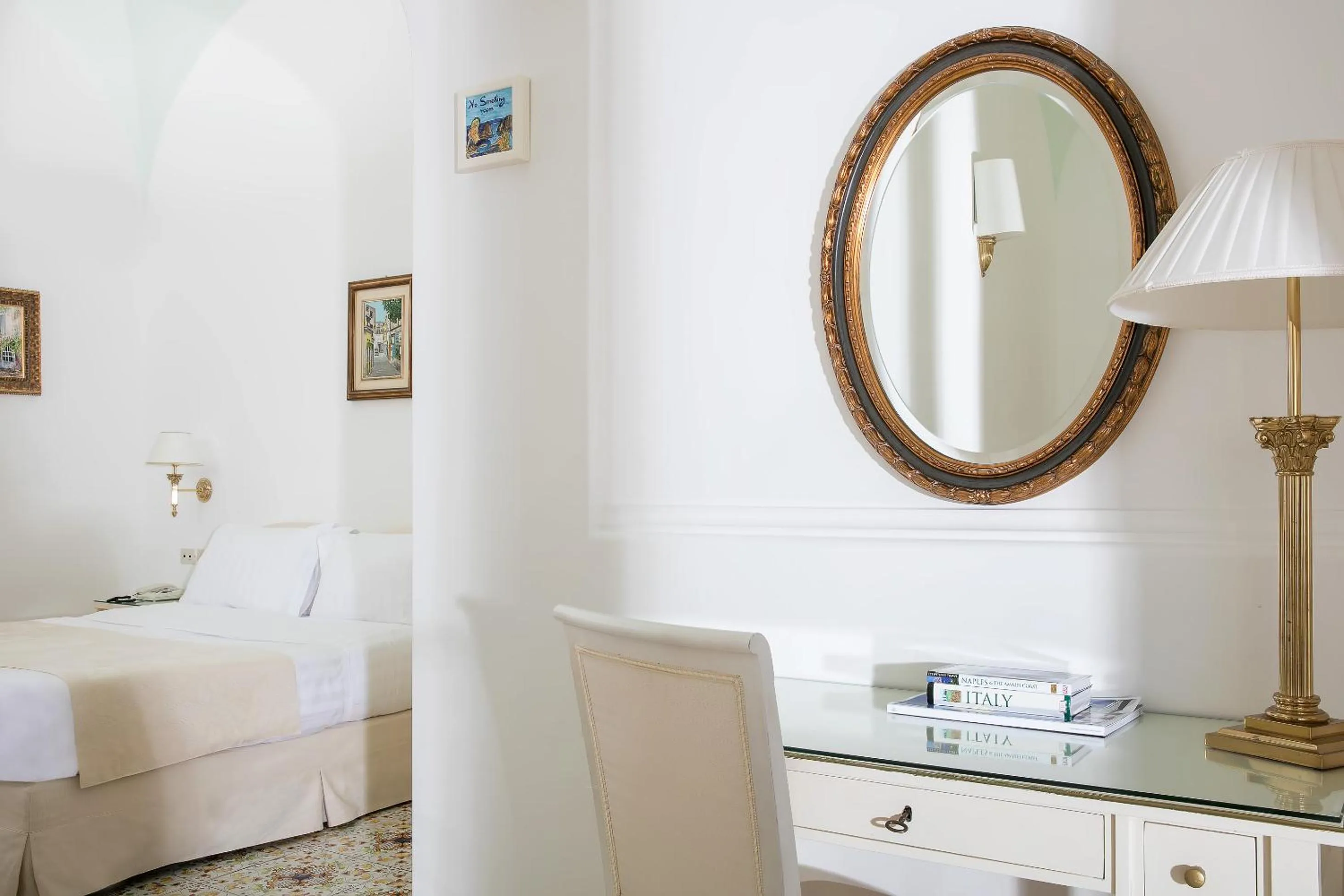 Bedroom, Bed in Hotel Syrene