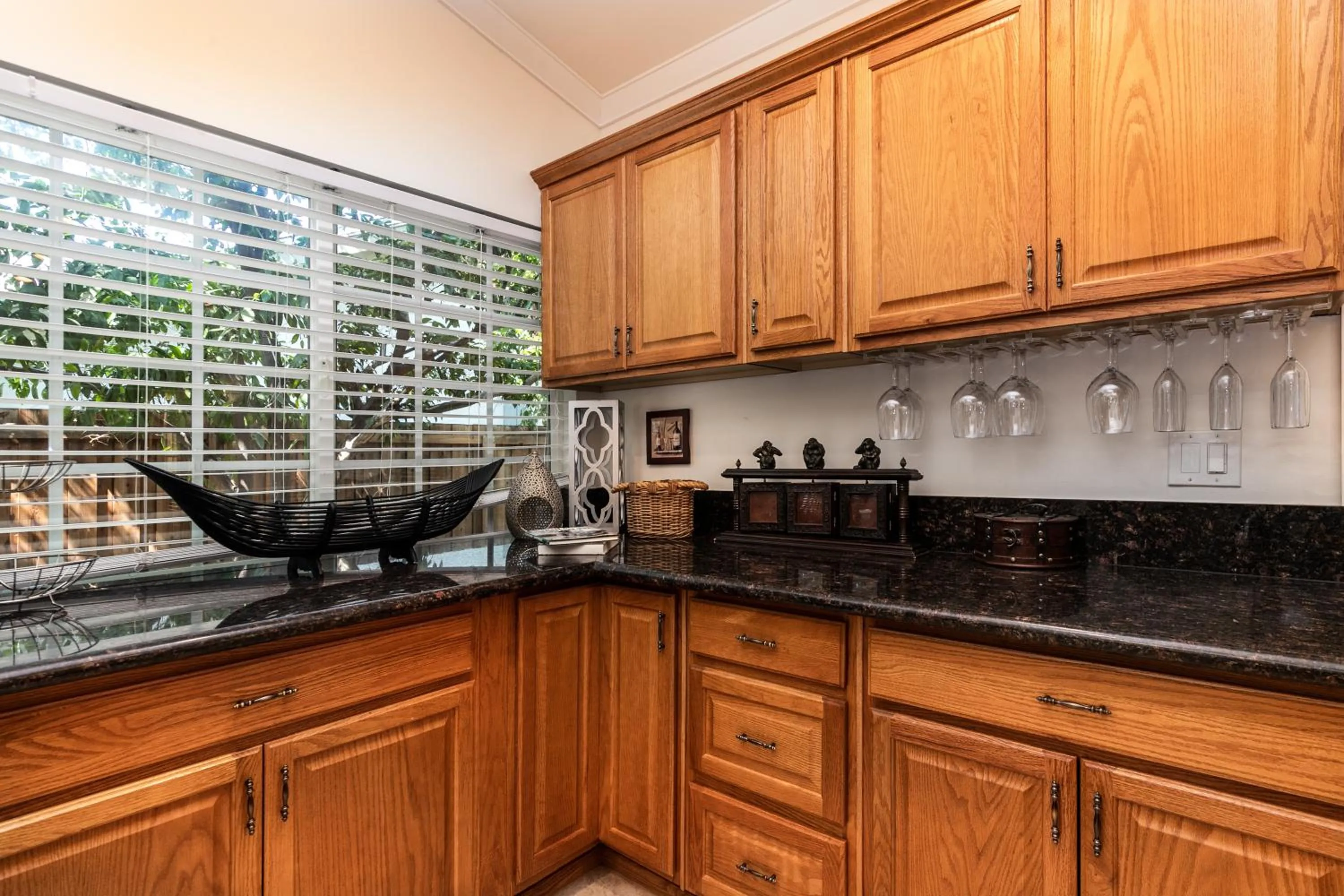 Villa Sausalito - Newly Designed 4BR HOUSE & POOL by Topanga