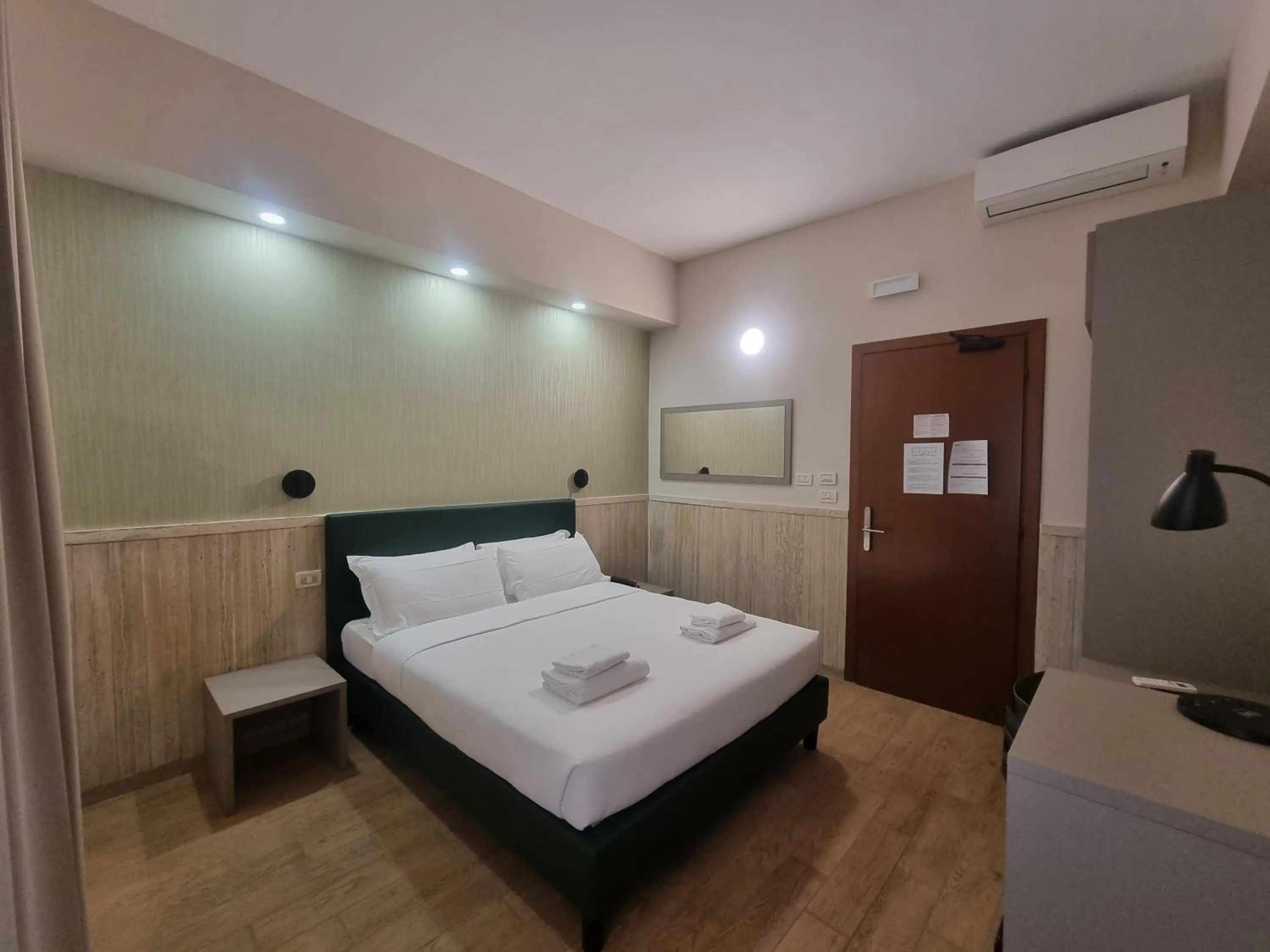 Bed in Hotel Pyramid