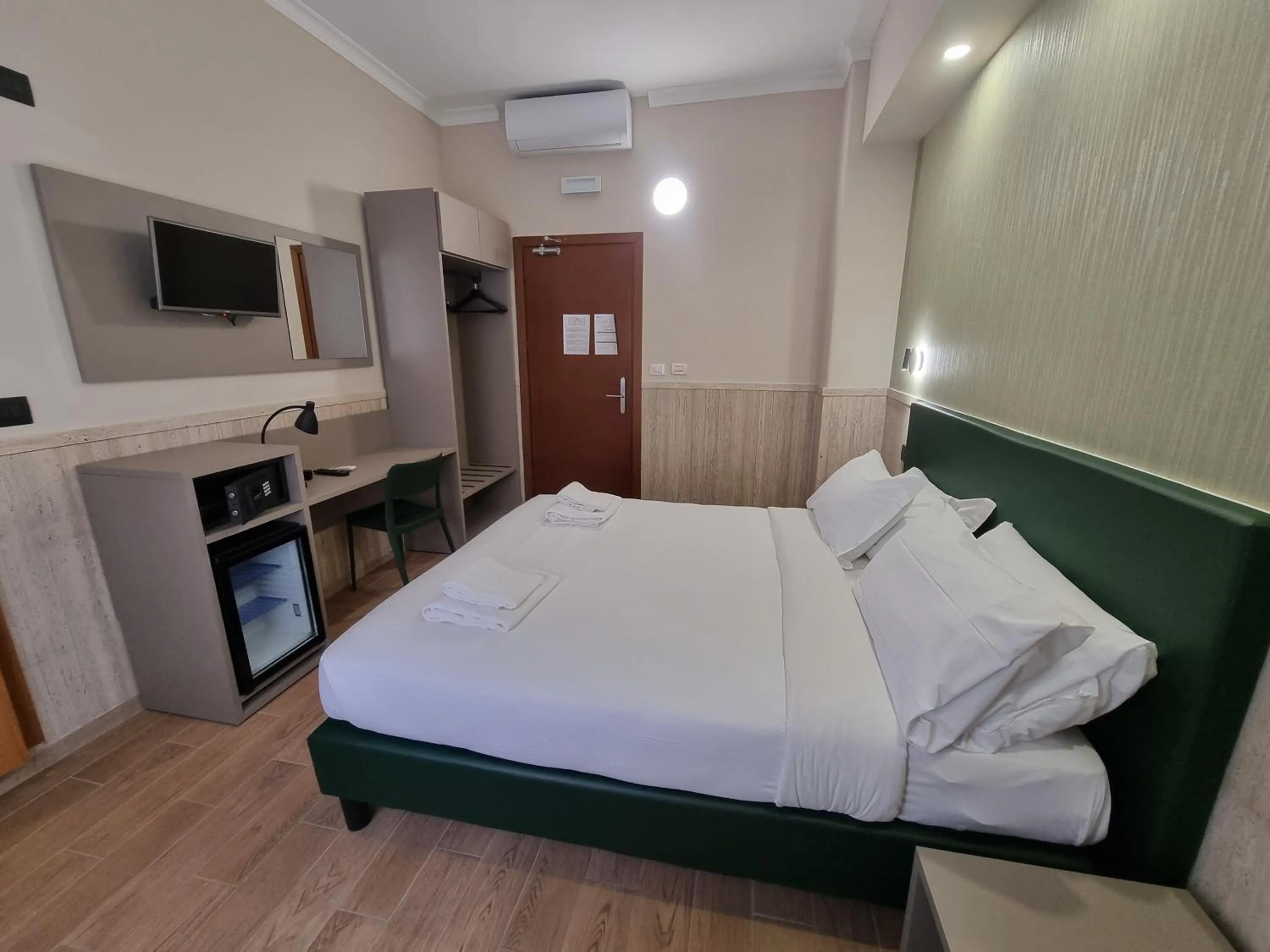 Bed in Hotel Pyramid