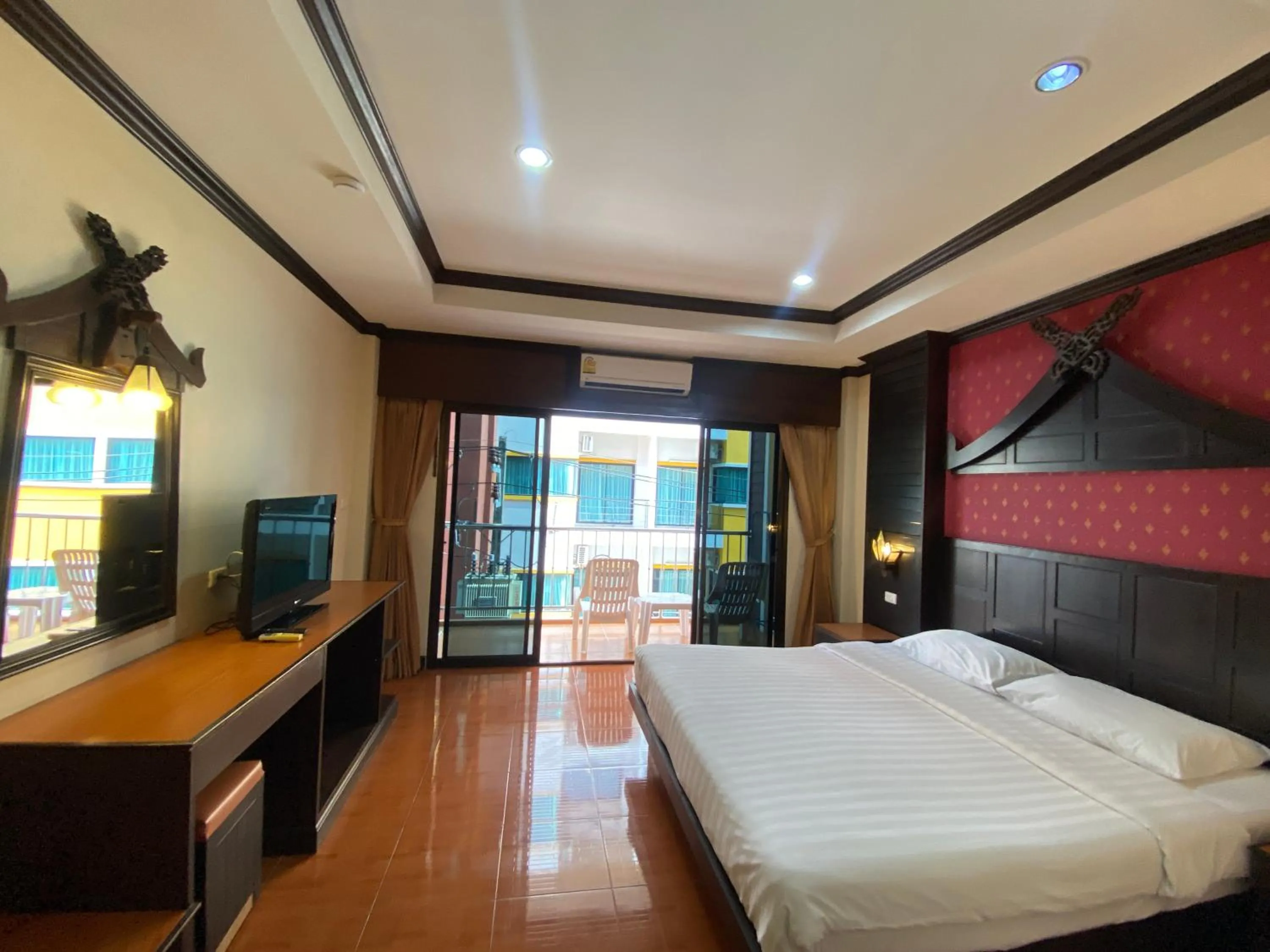 Photo of the whole room, Bed in Nanai 2 Residence Patong Phuket