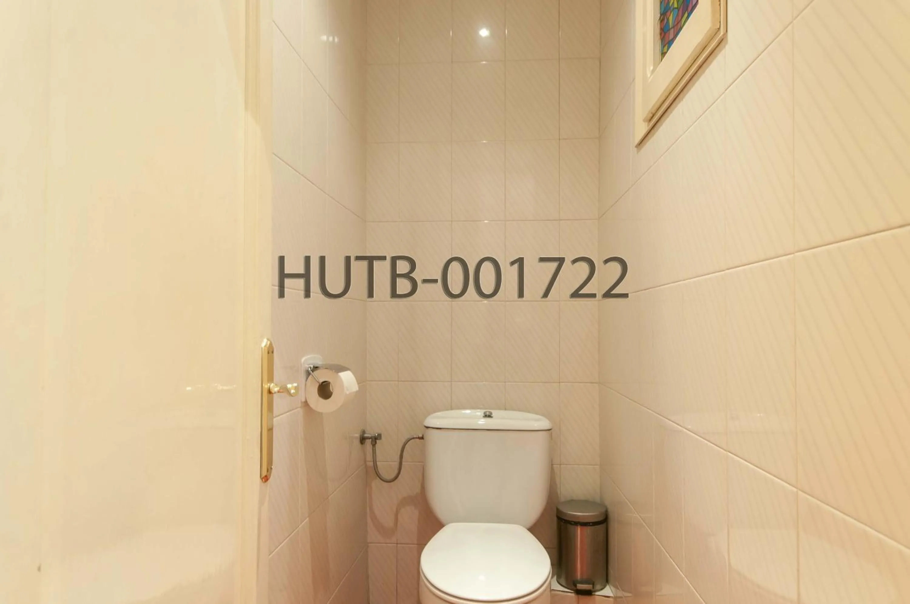 Toilet in Go-BCN Residence Sagrada Familia