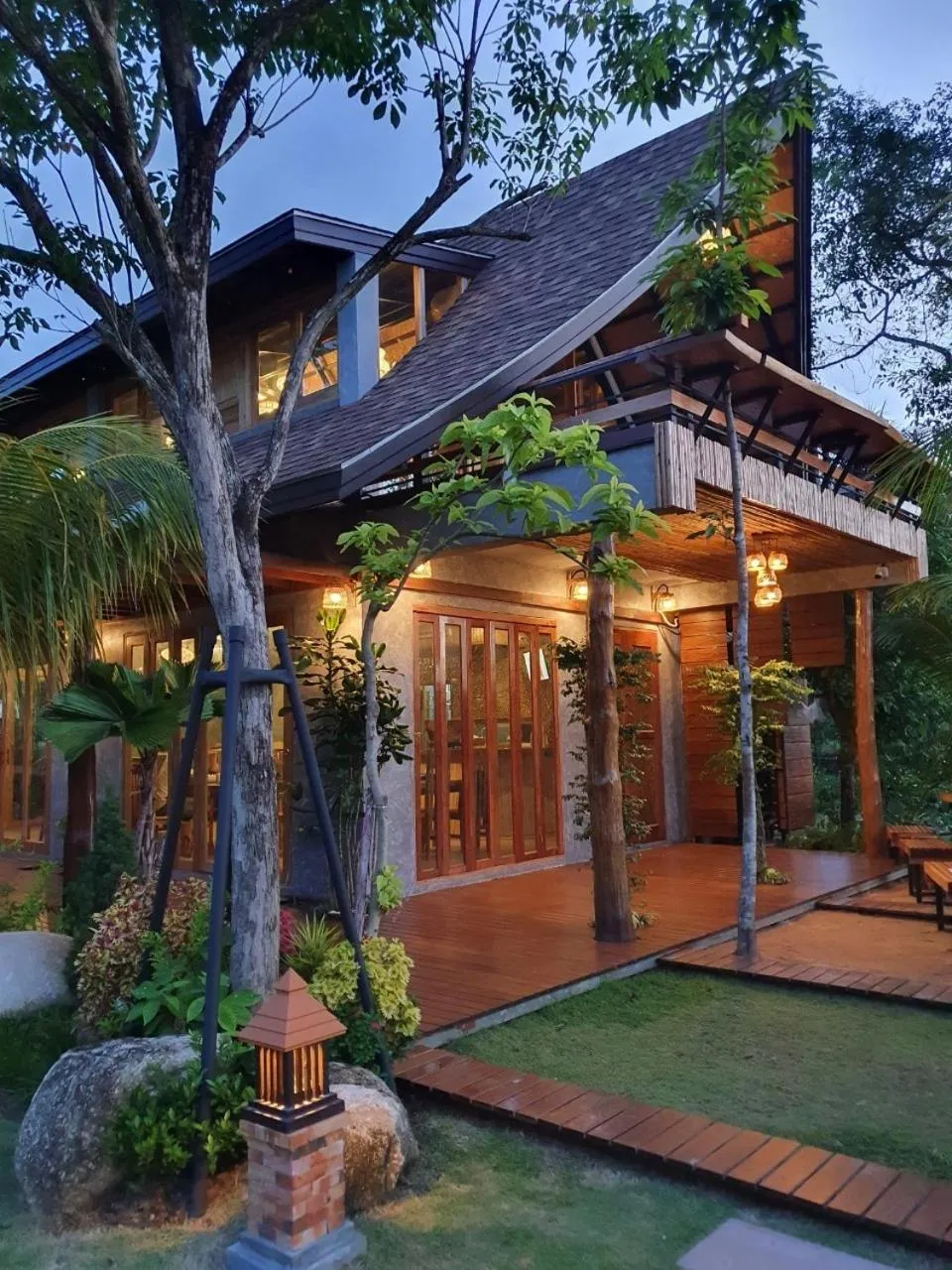 Restaurant/places to eat in Merry Spa & Resort