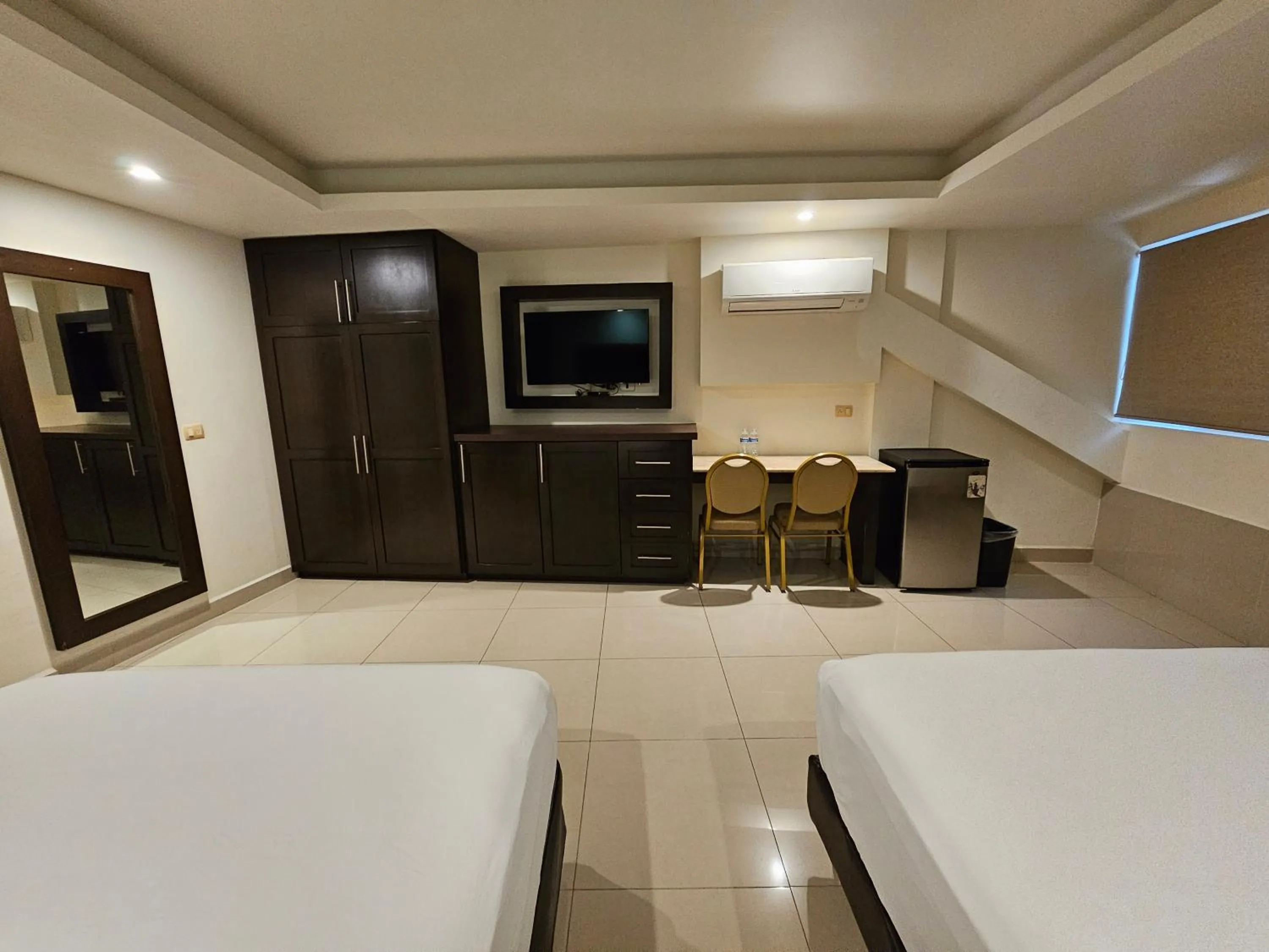 TV and multimedia in Hotel Maria Elena