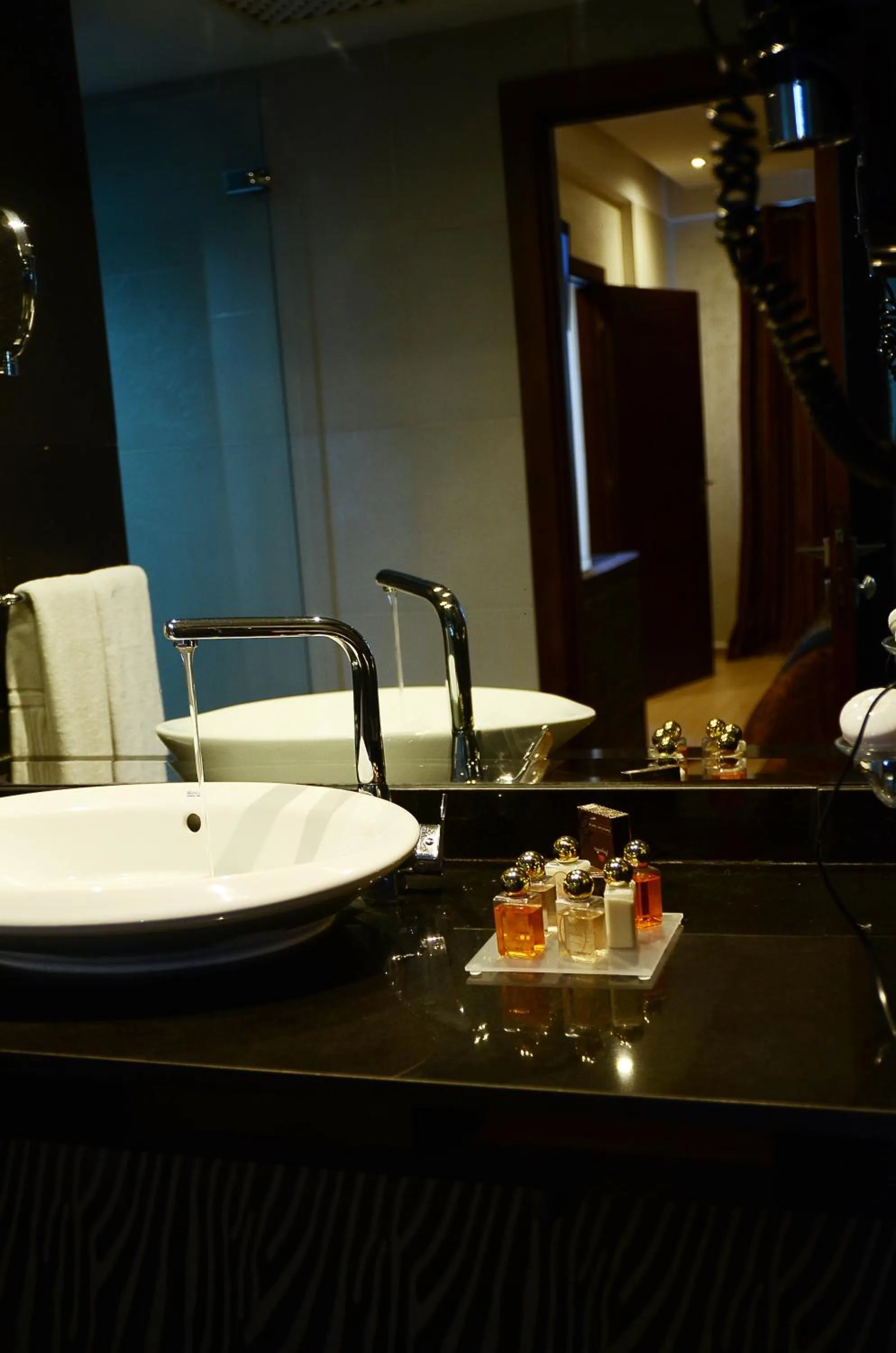 Bathroom in Hotel Chams