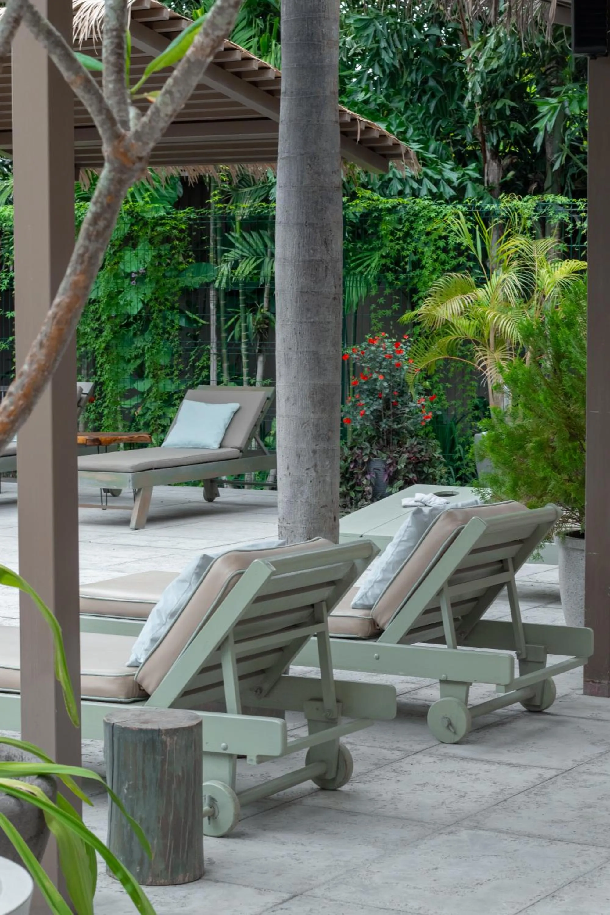 sunbed in Tamarindo Bay Boutique Hotel, Apartments & Suites