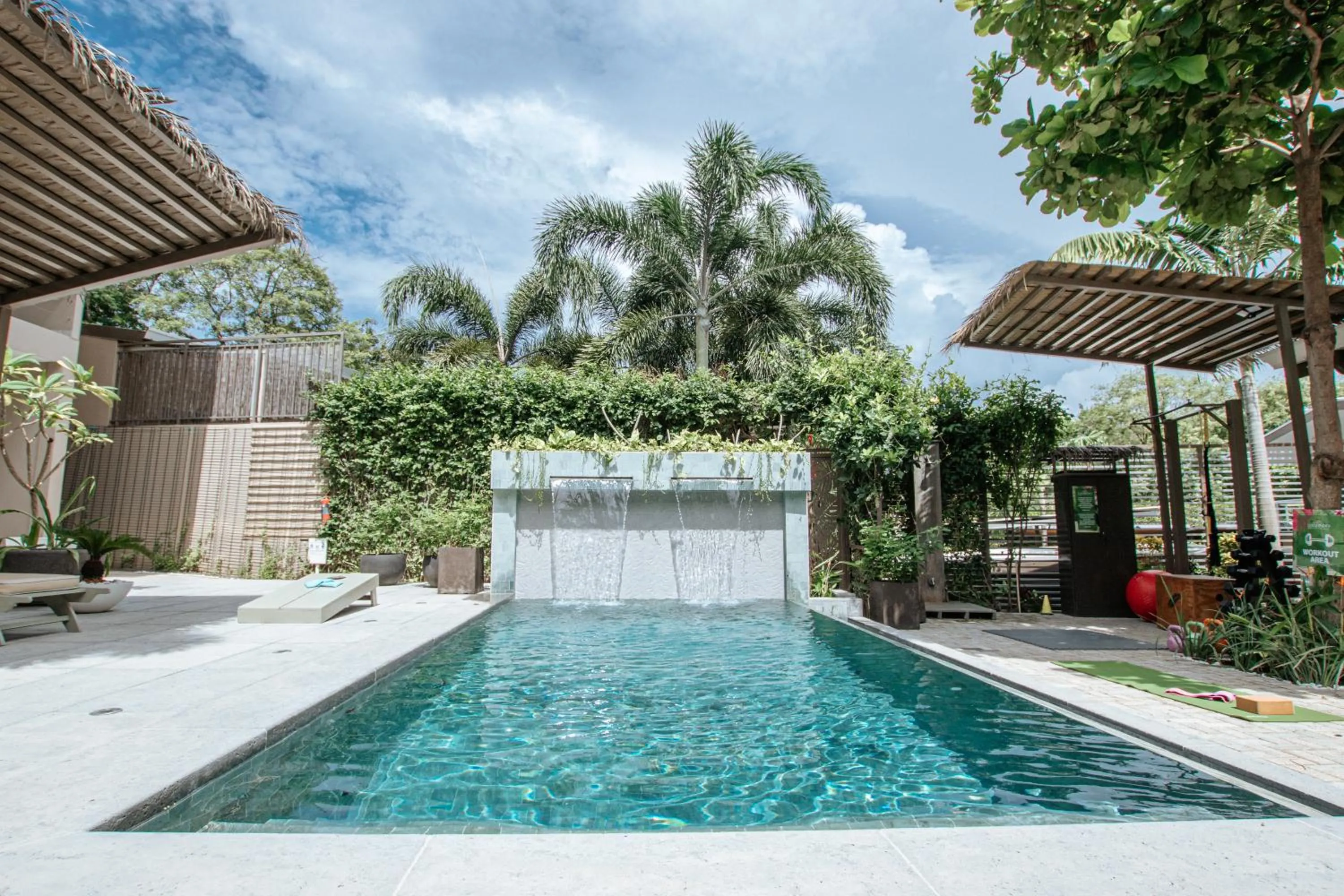 Swimming pool in Tamarindo Bay Boutique Hotel, Apartments & Suites