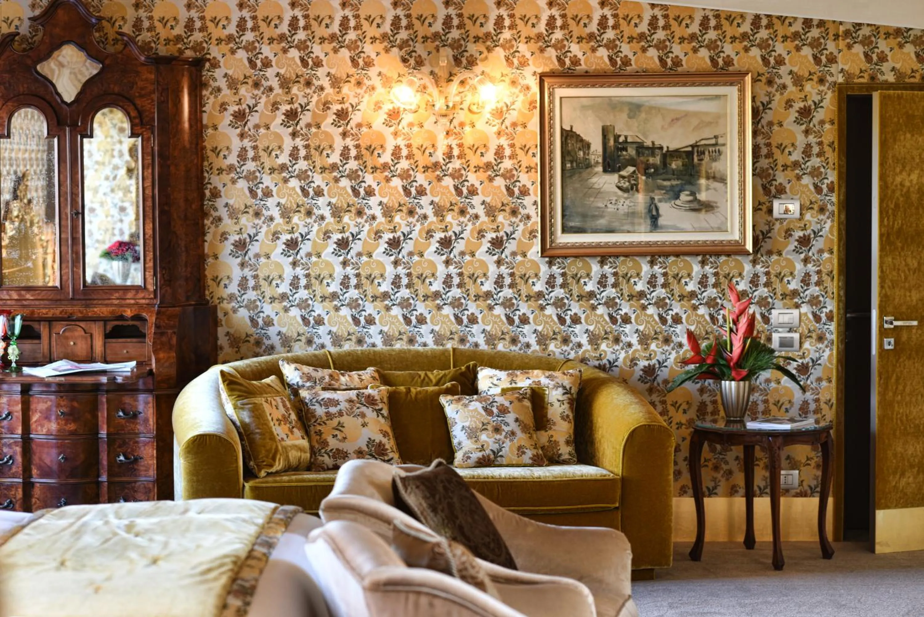 furniture in Papadopoli Hotel Venezia - MGallery Collection