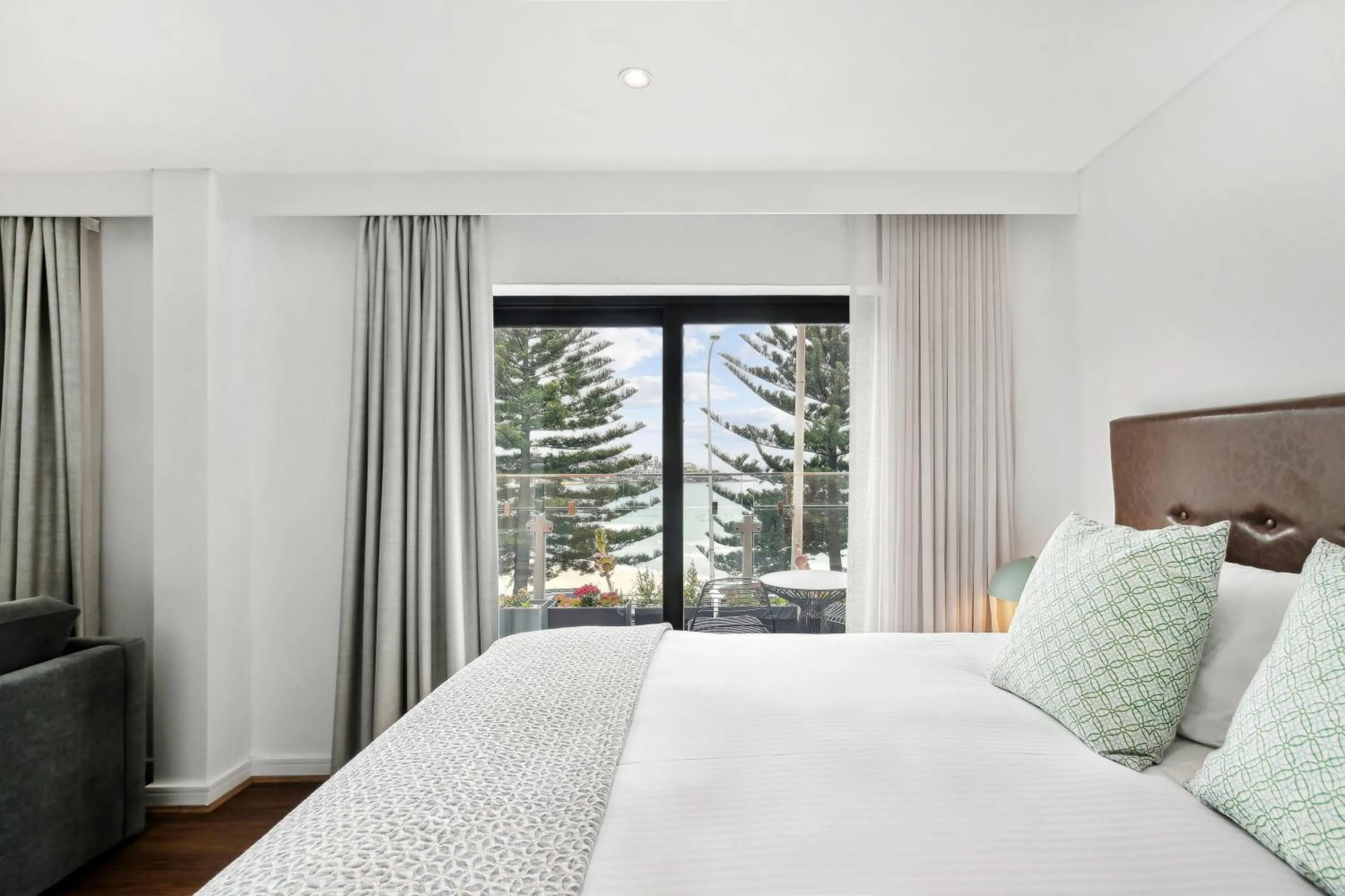 Bed in Bondi 38 Serviced Apartments