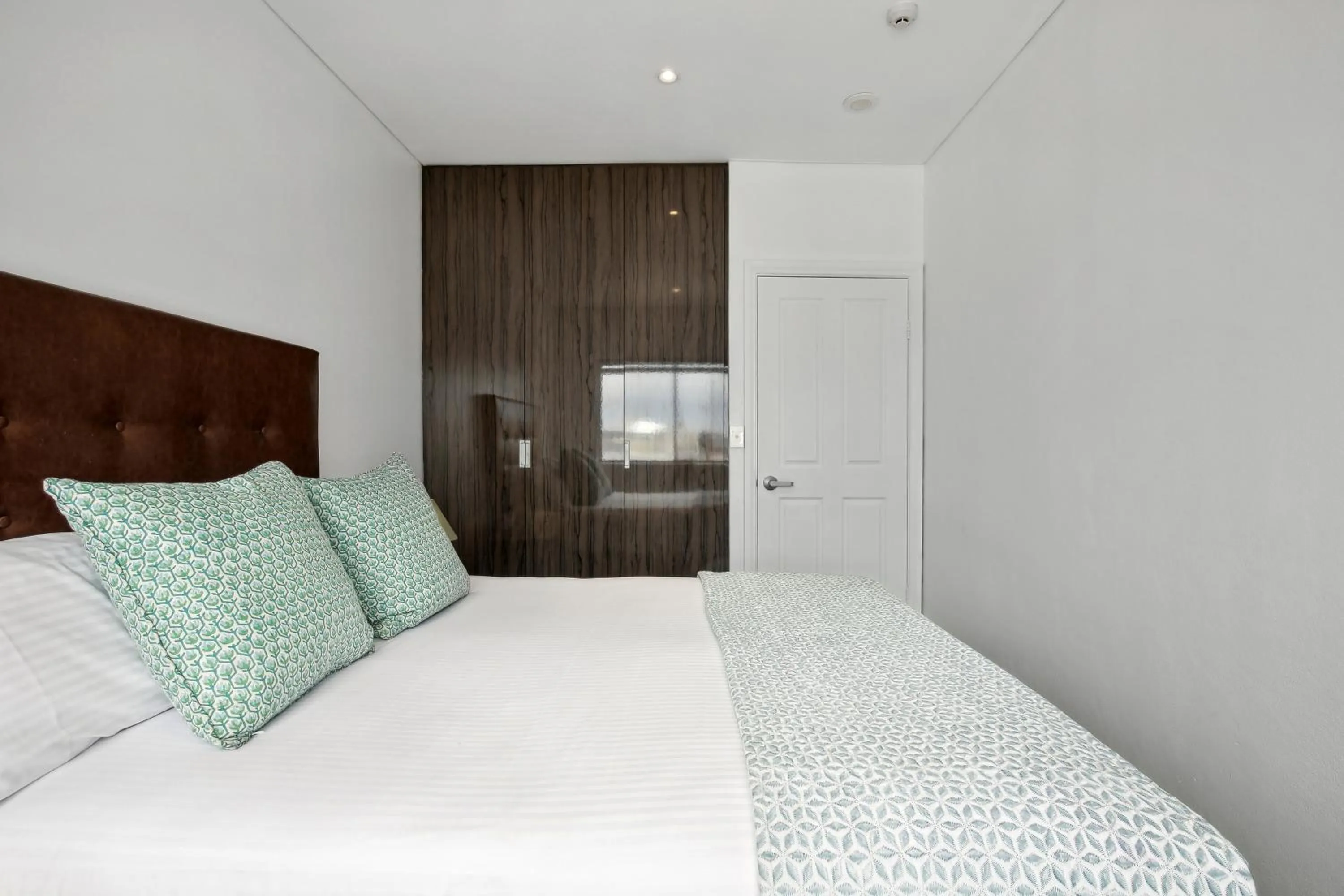 Bed in Bondi 38 Serviced Apartments