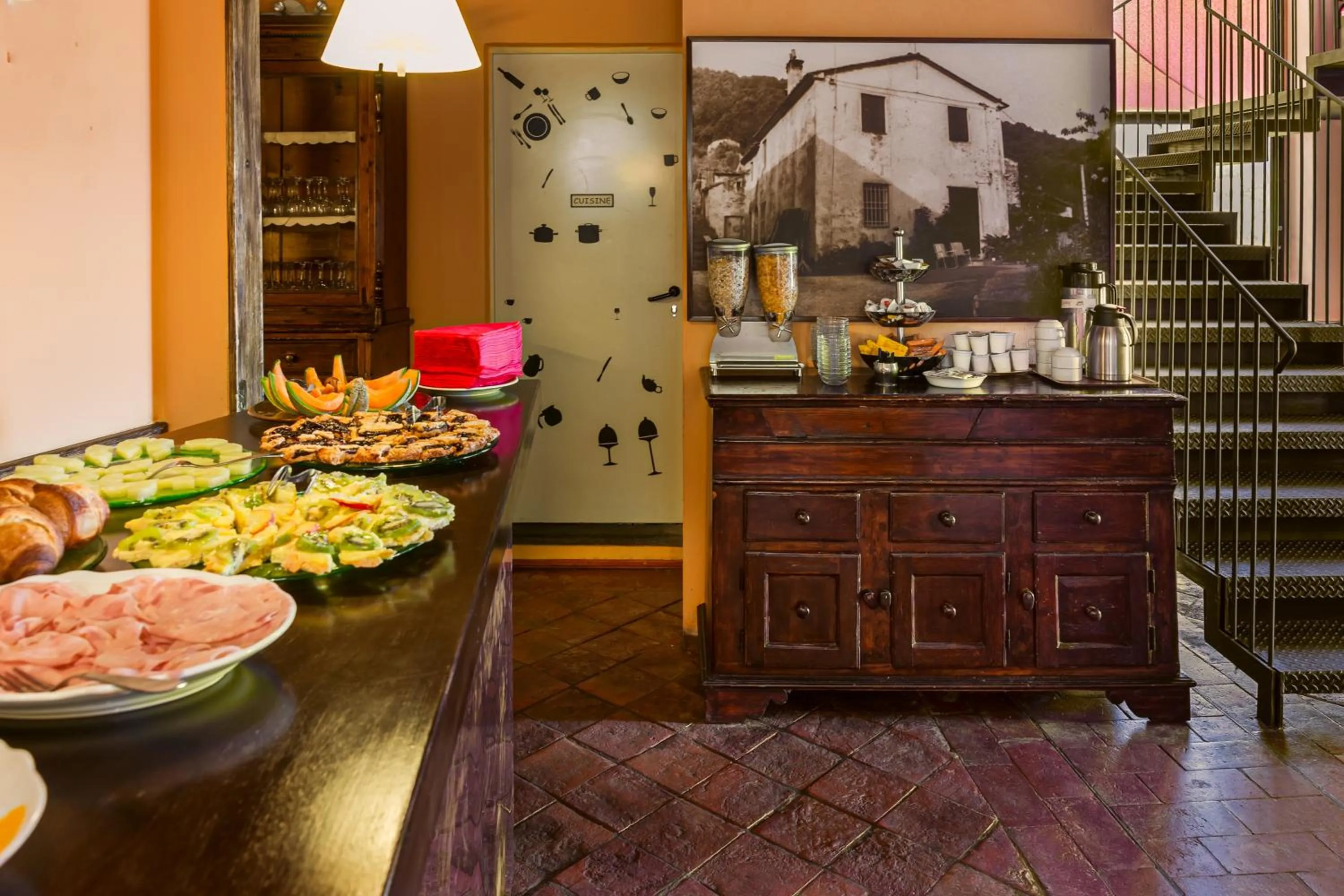 Continental breakfast in Hotel Villa Volpi