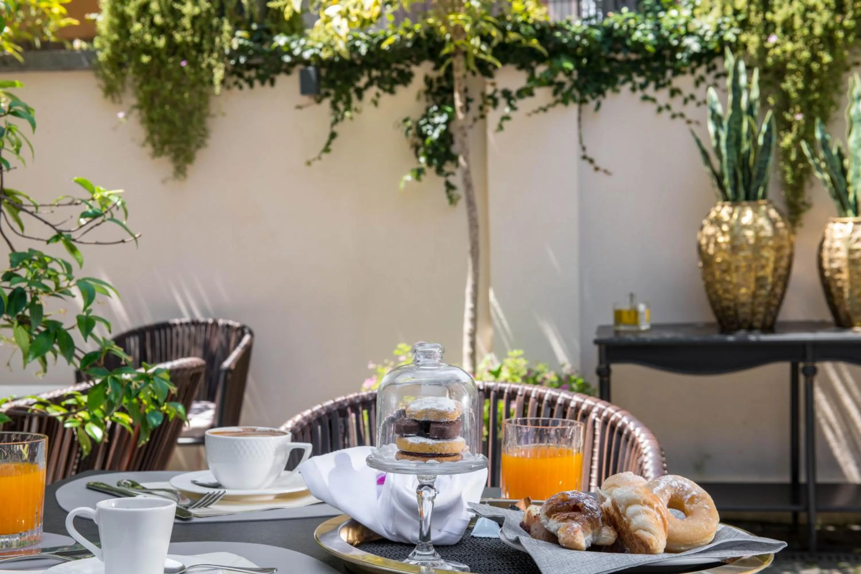 Garden in Hotel La Ville Rome