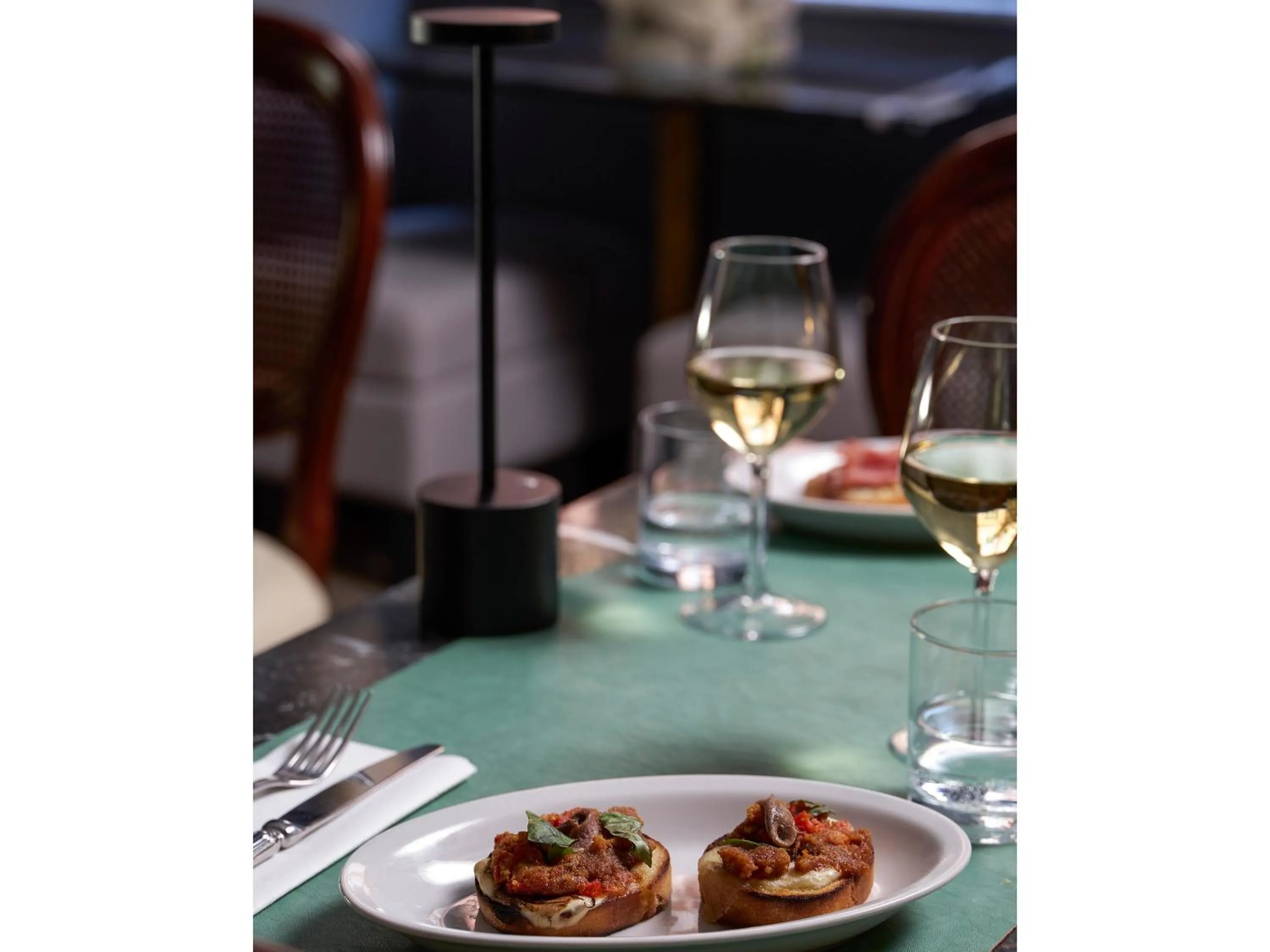 Restaurant/places to eat in Golden Tulip Rome Piram