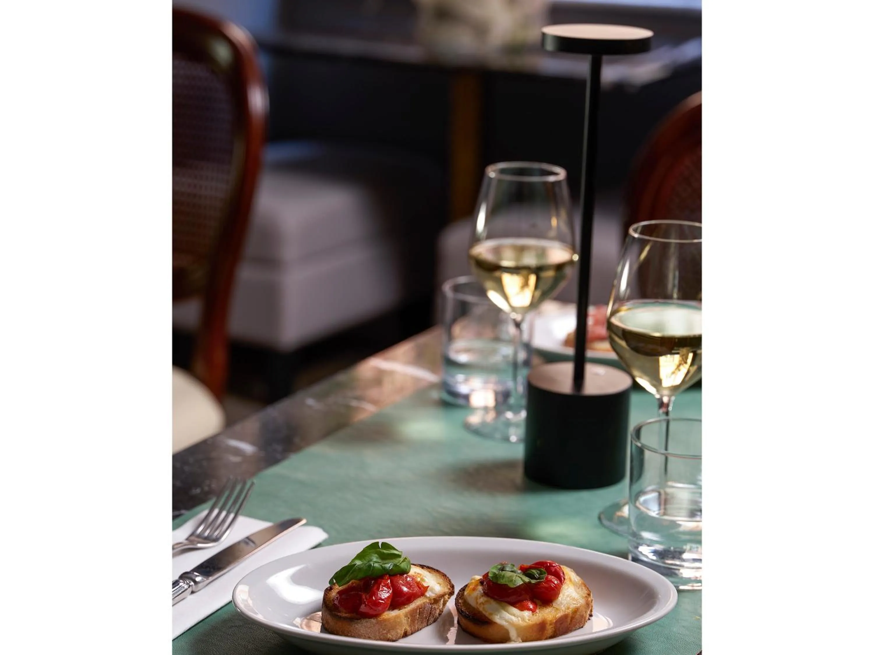 Restaurant/places to eat in Golden Tulip Rome Piram