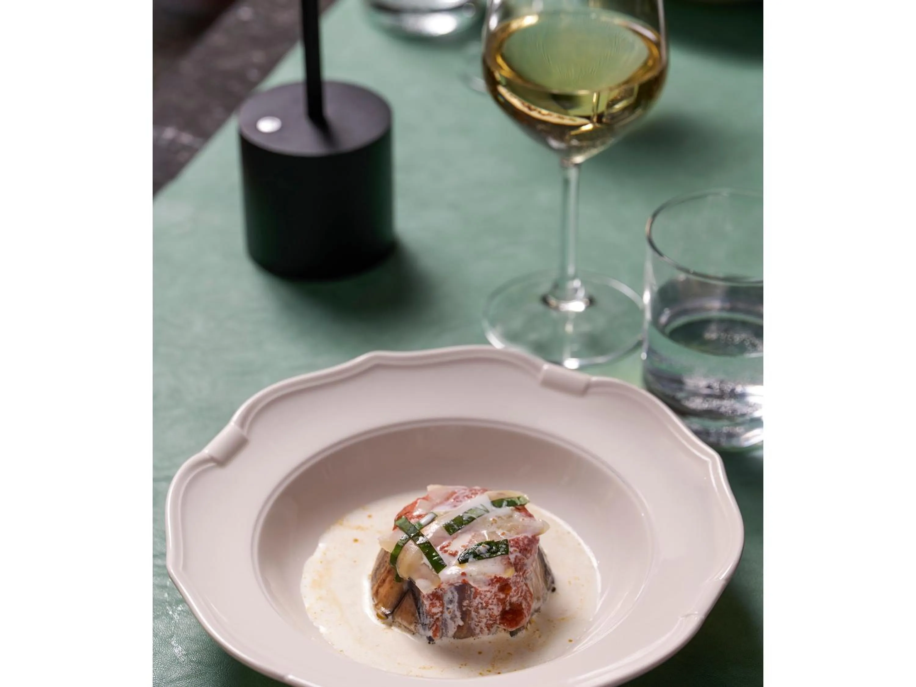 Restaurant/places to eat in Golden Tulip Rome Piram