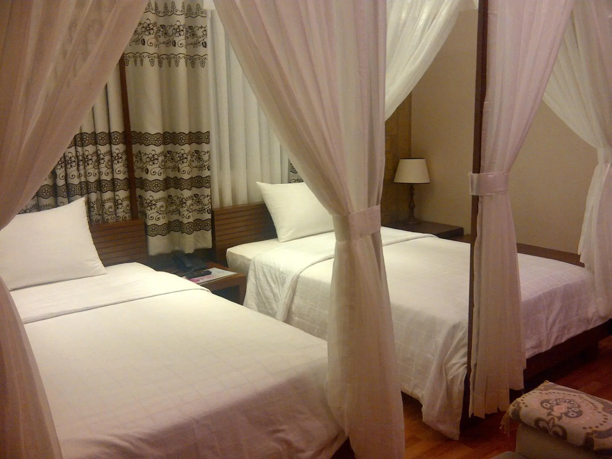 Superior Twin Room with City View in Anh Dao Mekong Hotel Superior Twin Room with City View in Anh Dao Mekong Hotel