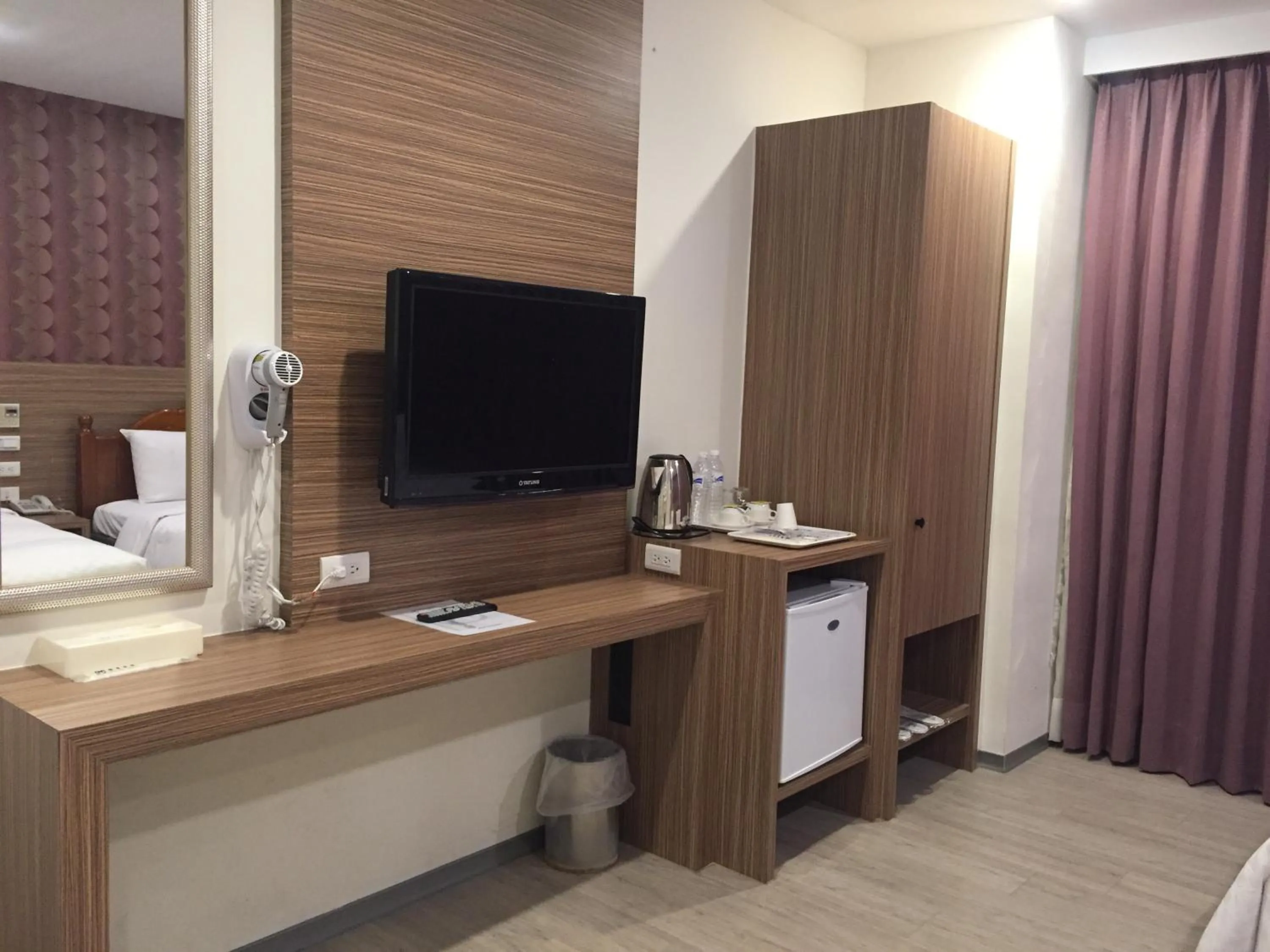 TV and multimedia, Bed in Kousin Hotel