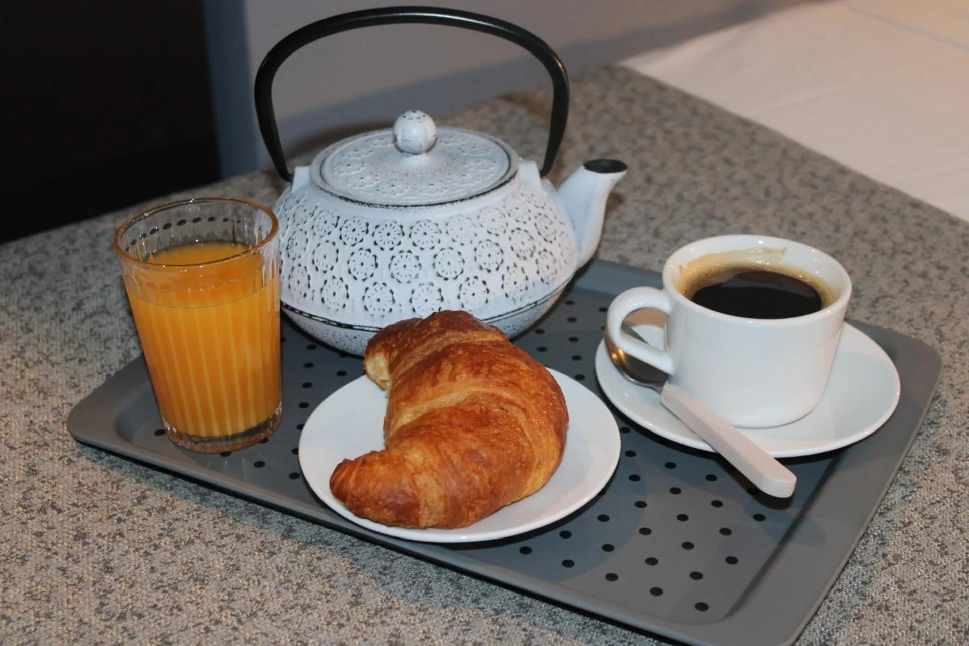 Victoria by Petit Chic