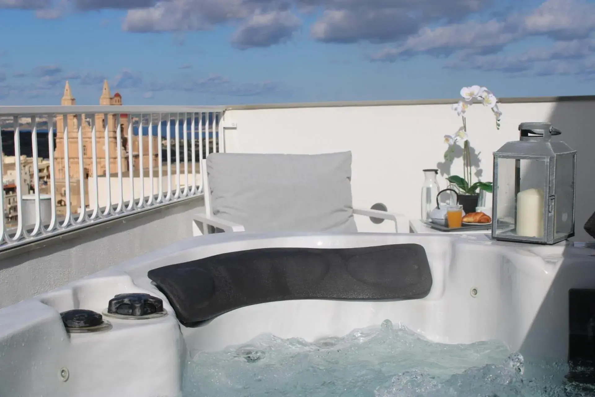 Deluxe Double Room with Sea View in Victoria by Petit Chic Deluxe Double Room with Sea View in Victoria by Petit Chic