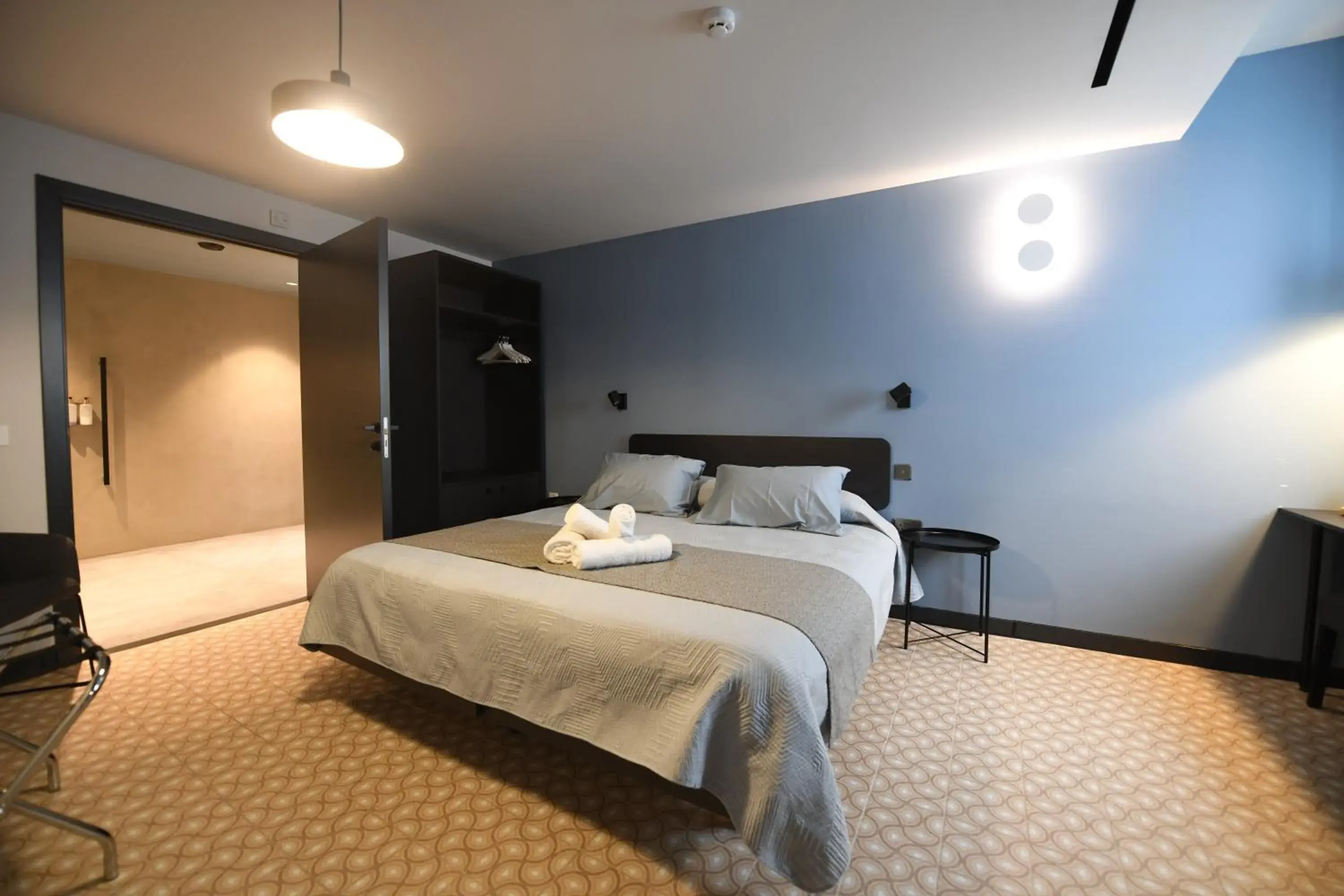 Standard Twin Room in Victoria by Petit Chic Standard Twin Room in Victoria by Petit Chic