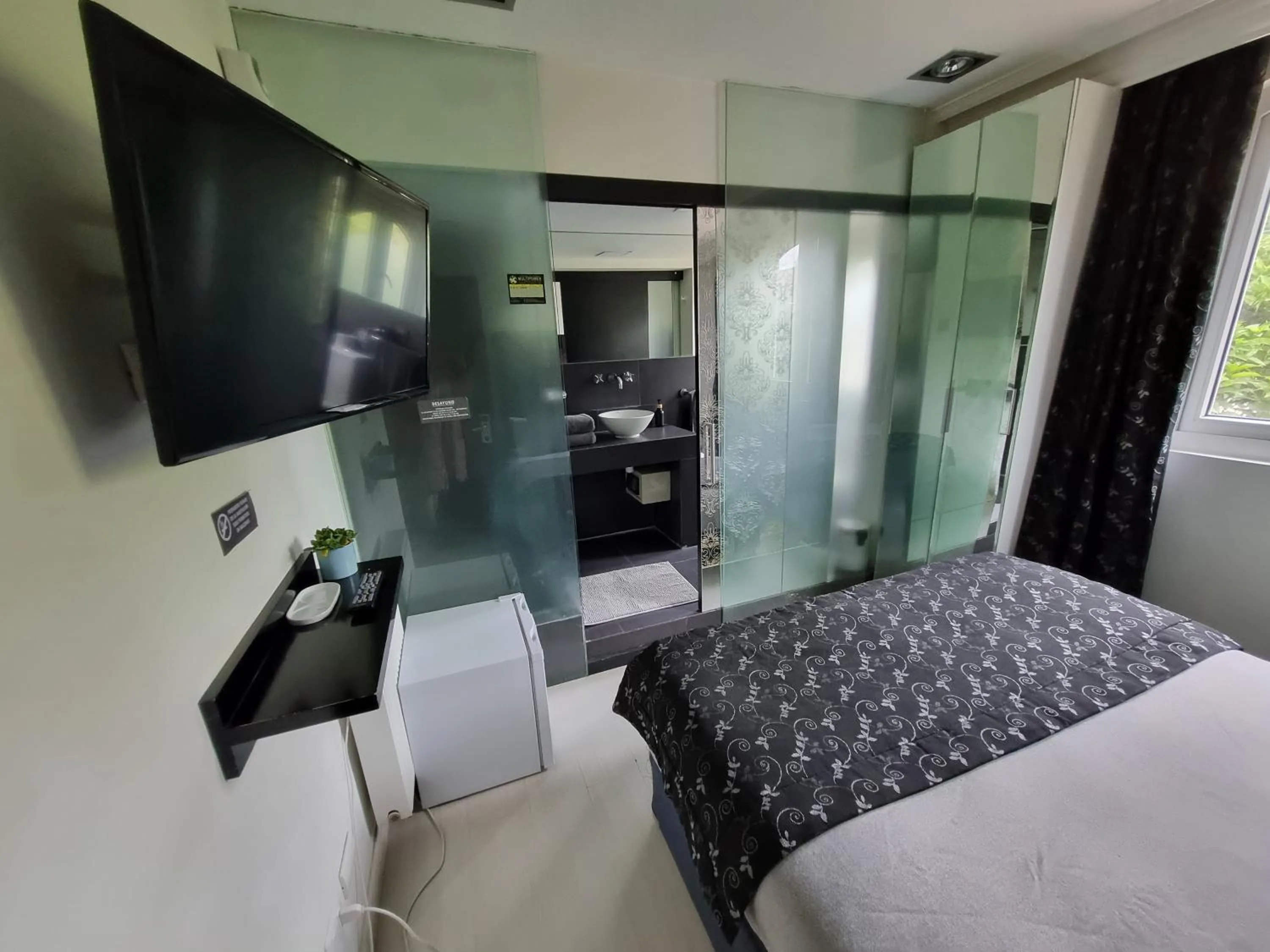 TV and multimedia in Winery Hotel Boutique