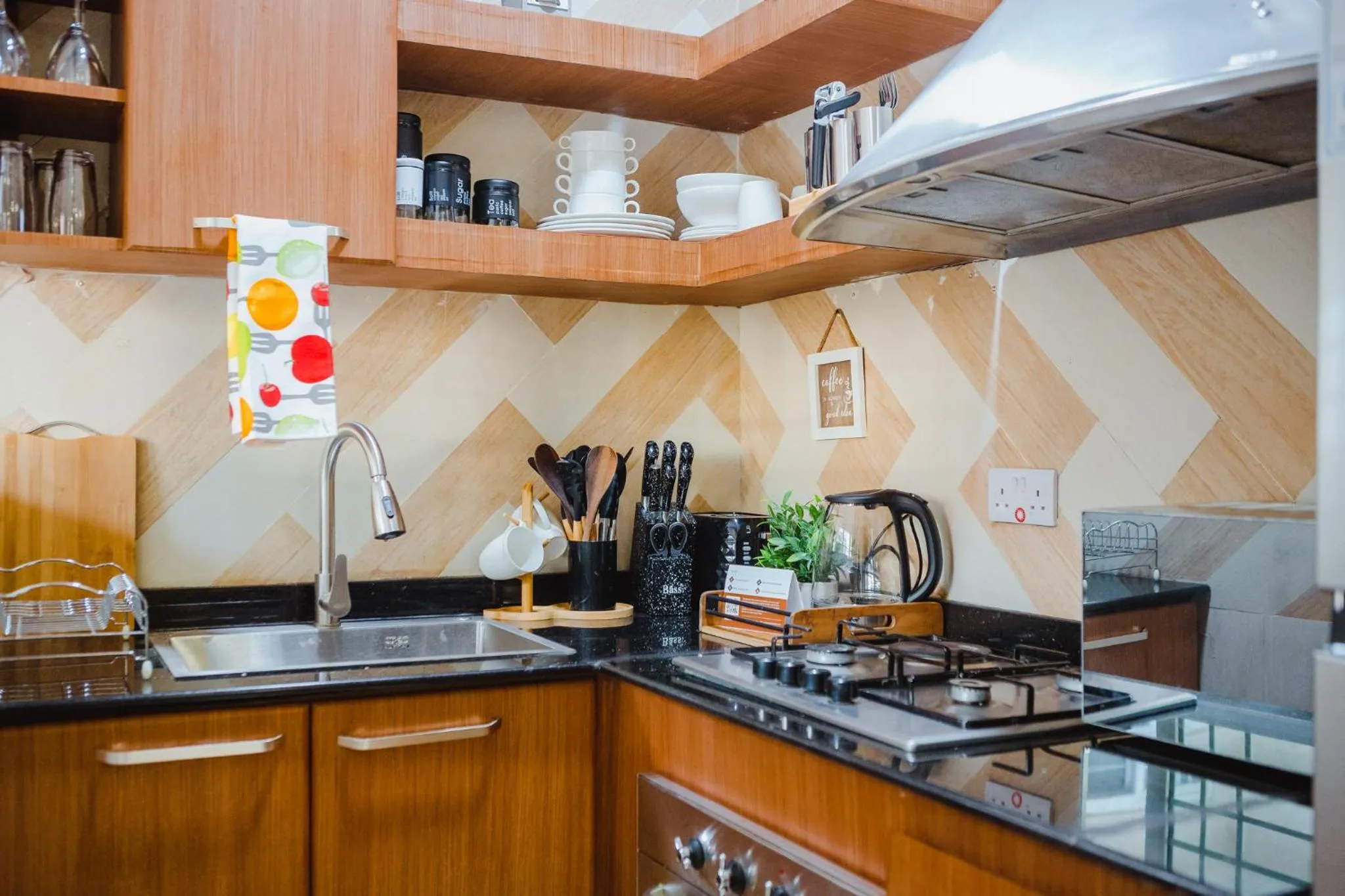 Coffee/tea facilities in The Amariah Hotel & Apartments Mikocheni