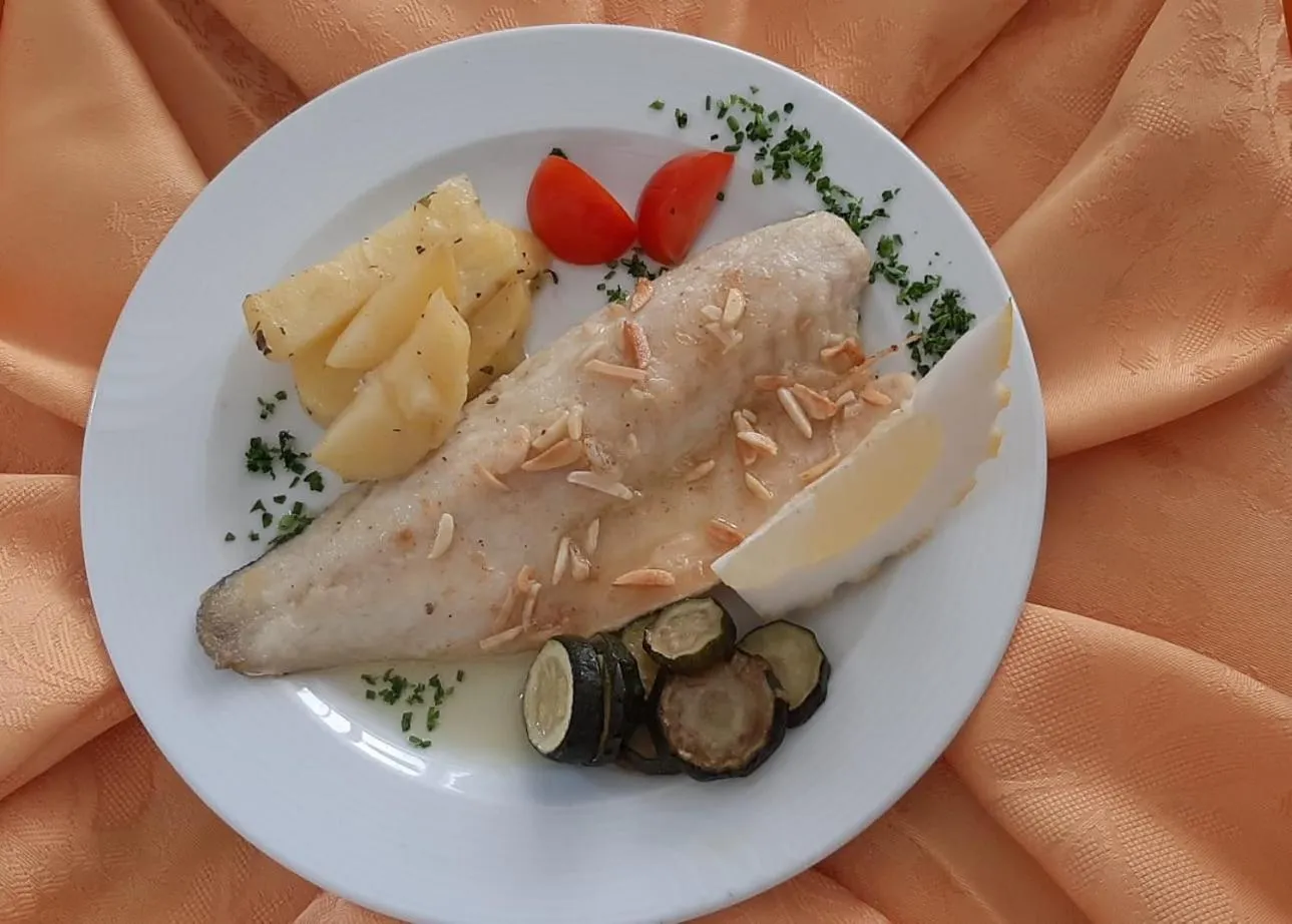 Restaurant/places to eat in Hotel Imperiale