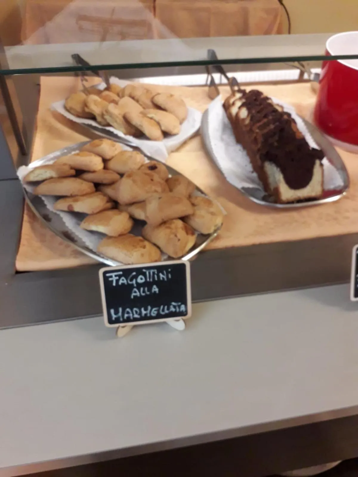 Restaurant/places to eat in Hotel Imperiale