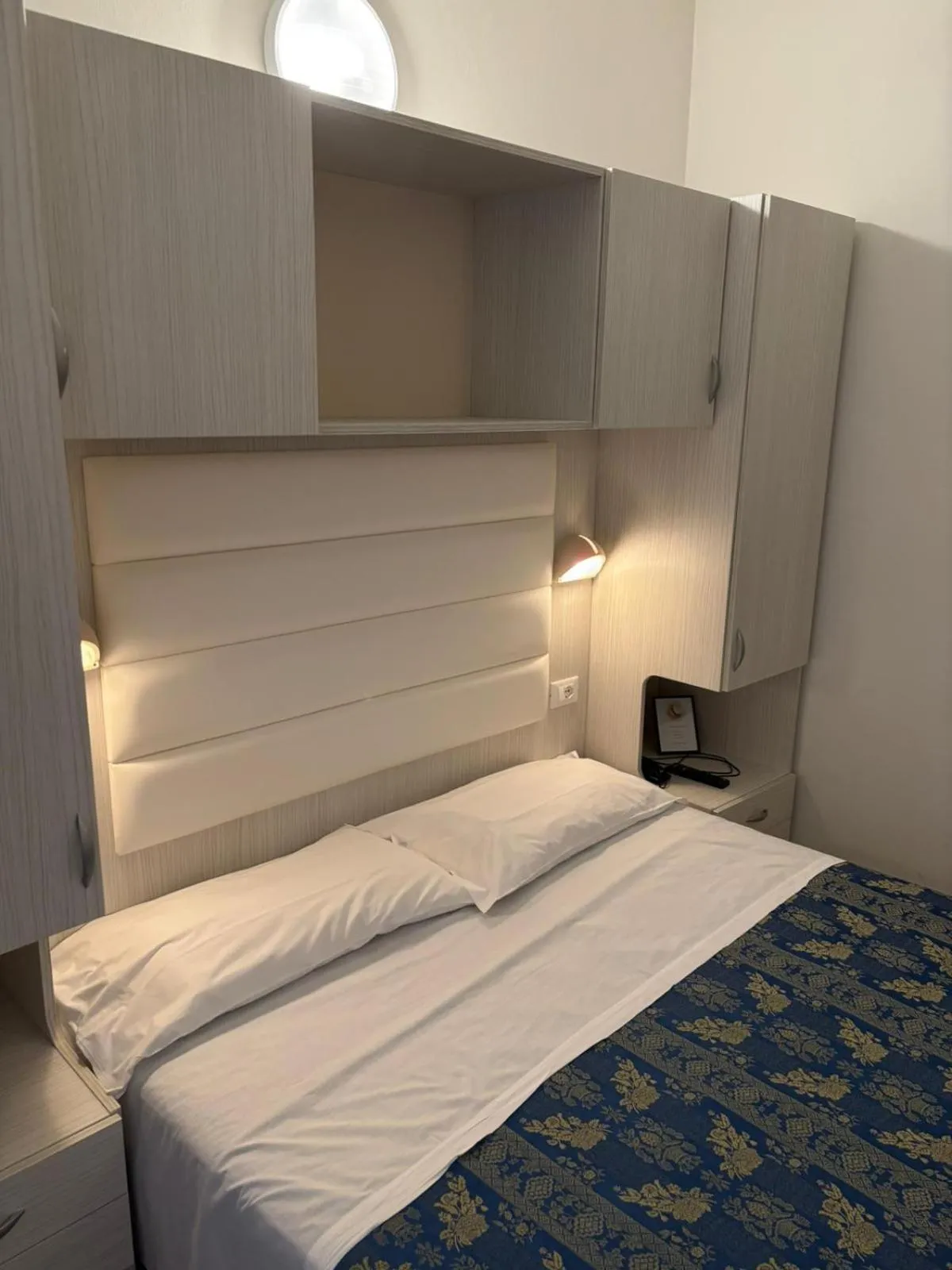 Bed in Hotel Imperiale