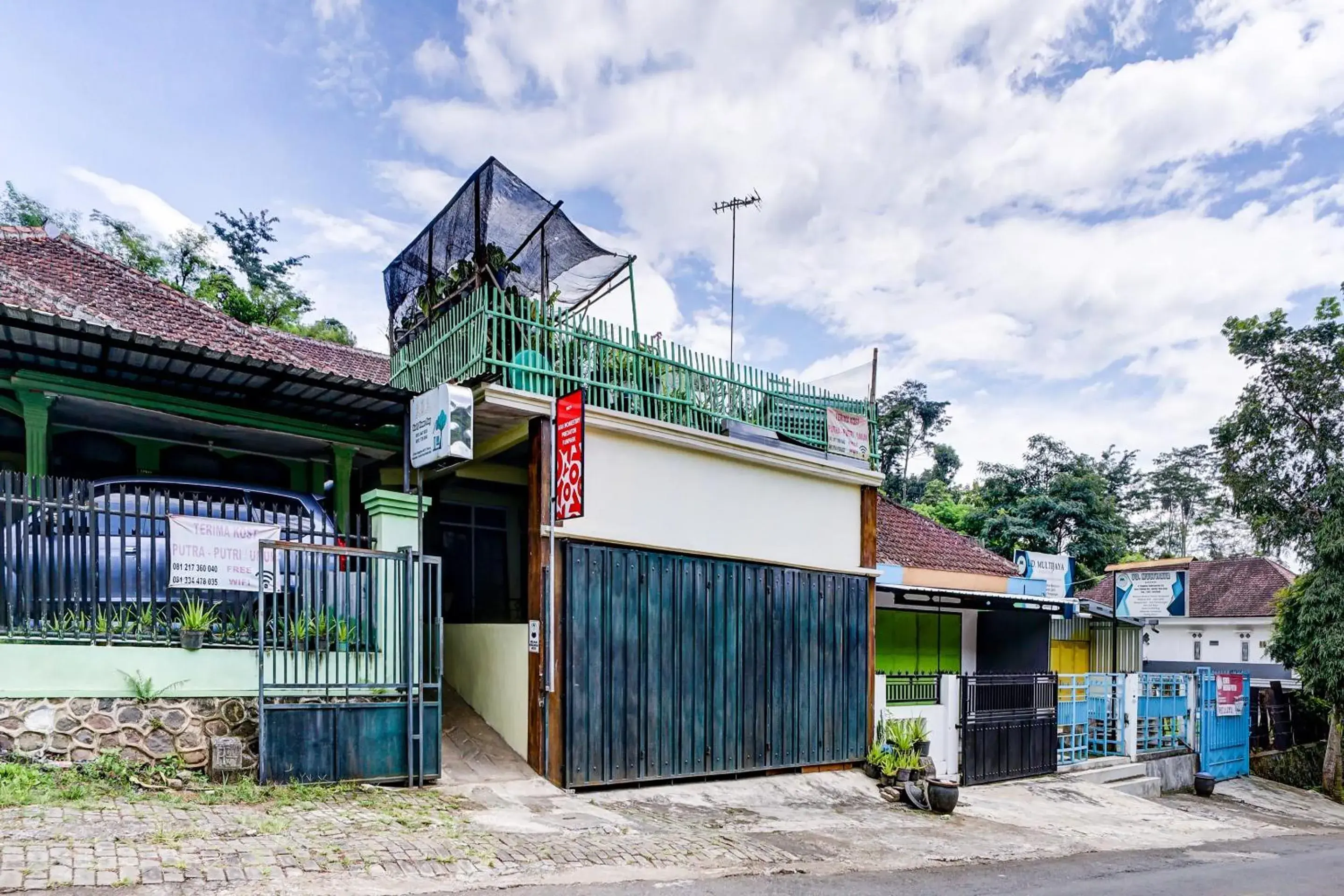 OYO Life 90879 Ara Predator Funpark OYO Life 90879 Ara Predator Funpark