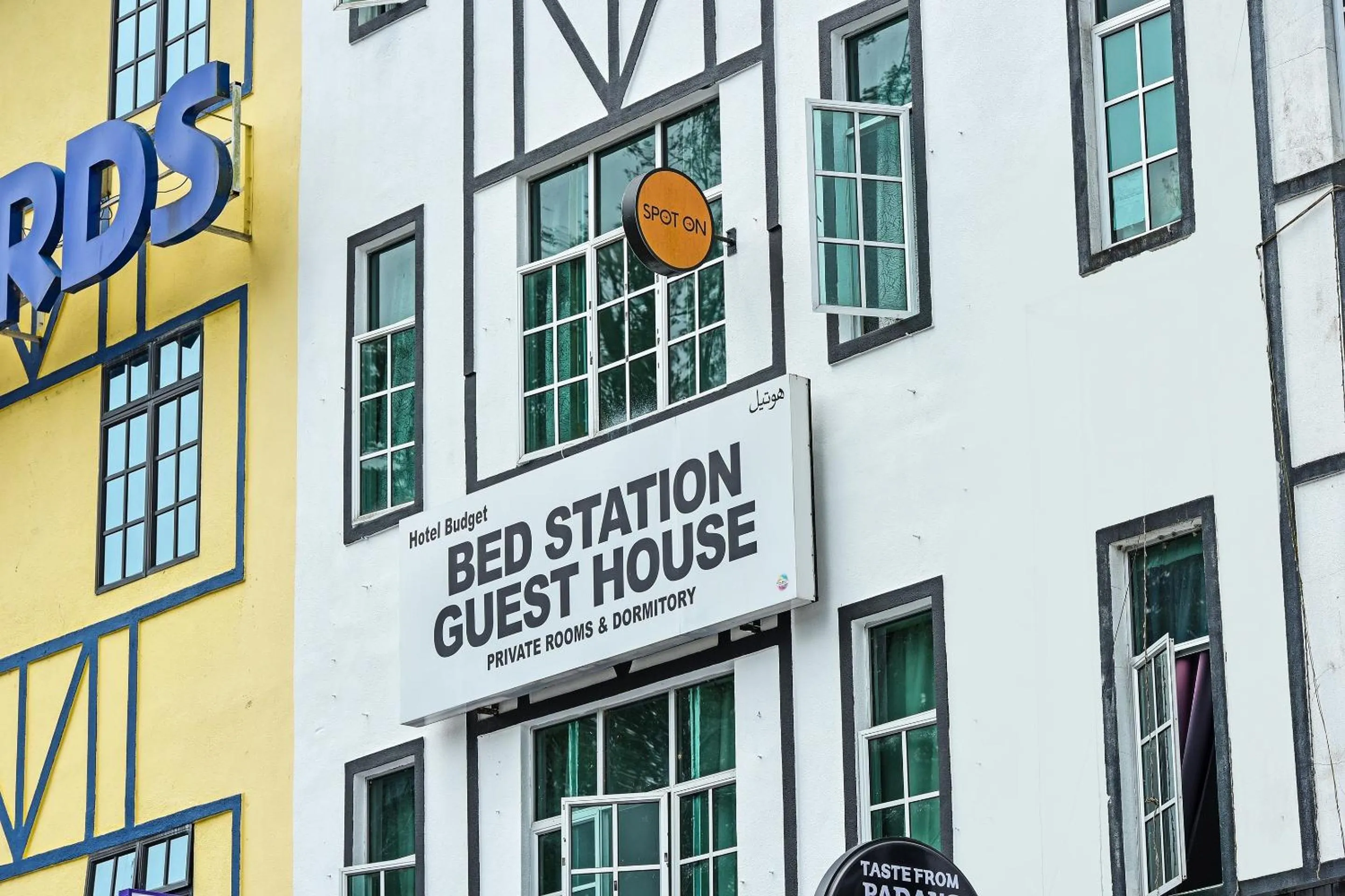 Facade/entrance in Hotel O Bed Station Guest House Dormitory