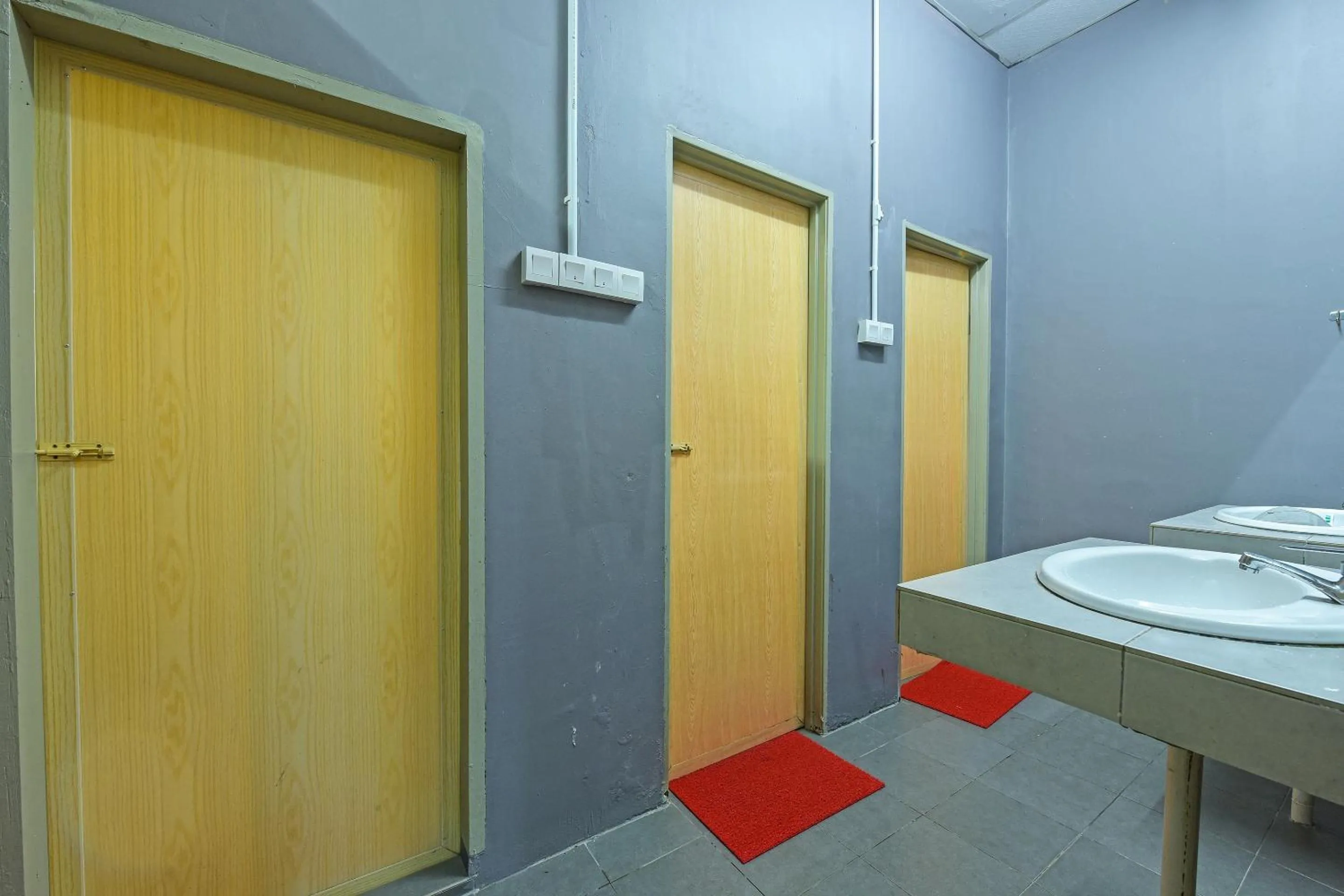 Lobby or reception in Hotel O Bed Station Guest House Dormitory