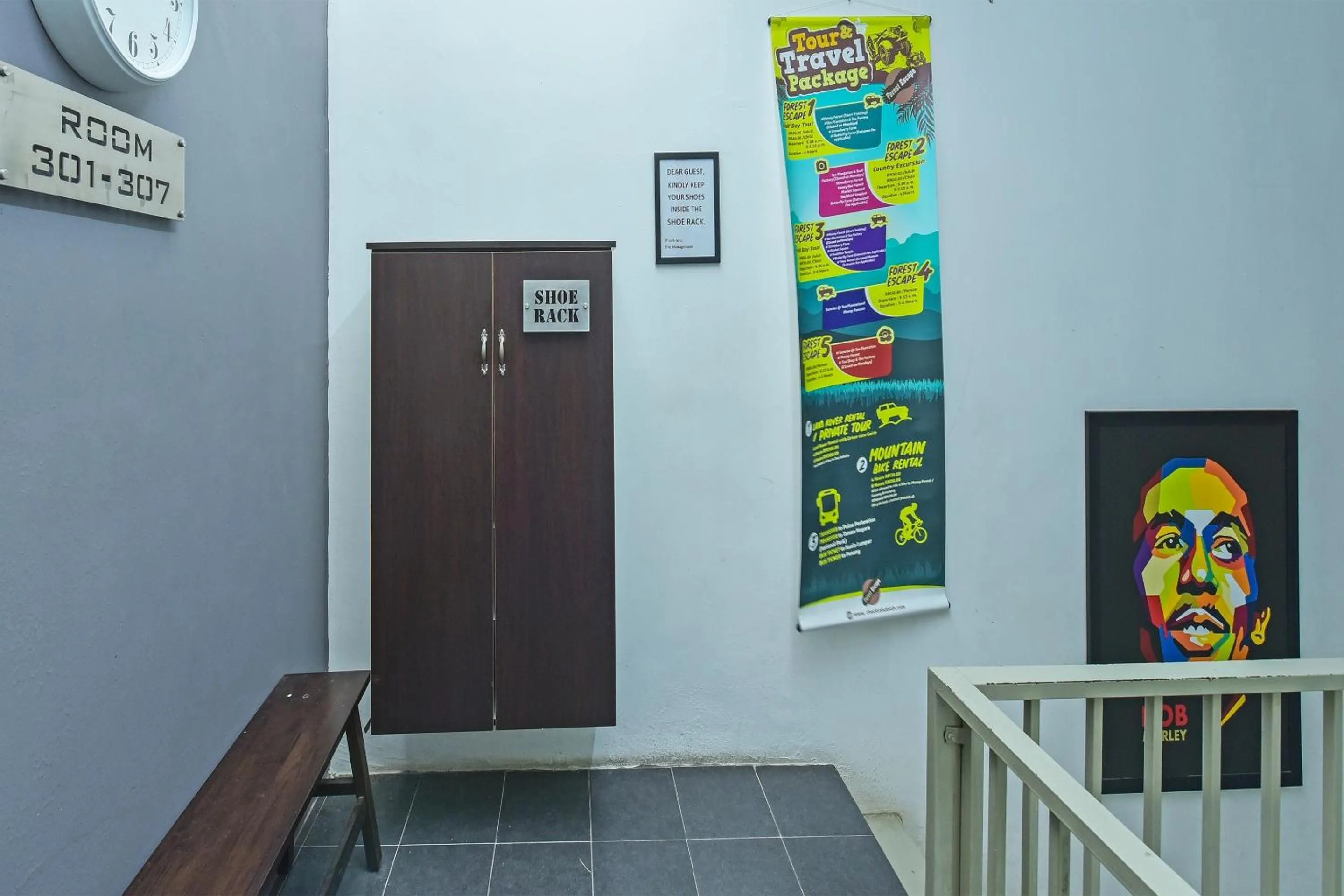 Lobby or reception in Hotel O Bed Station Guest House Dormitory