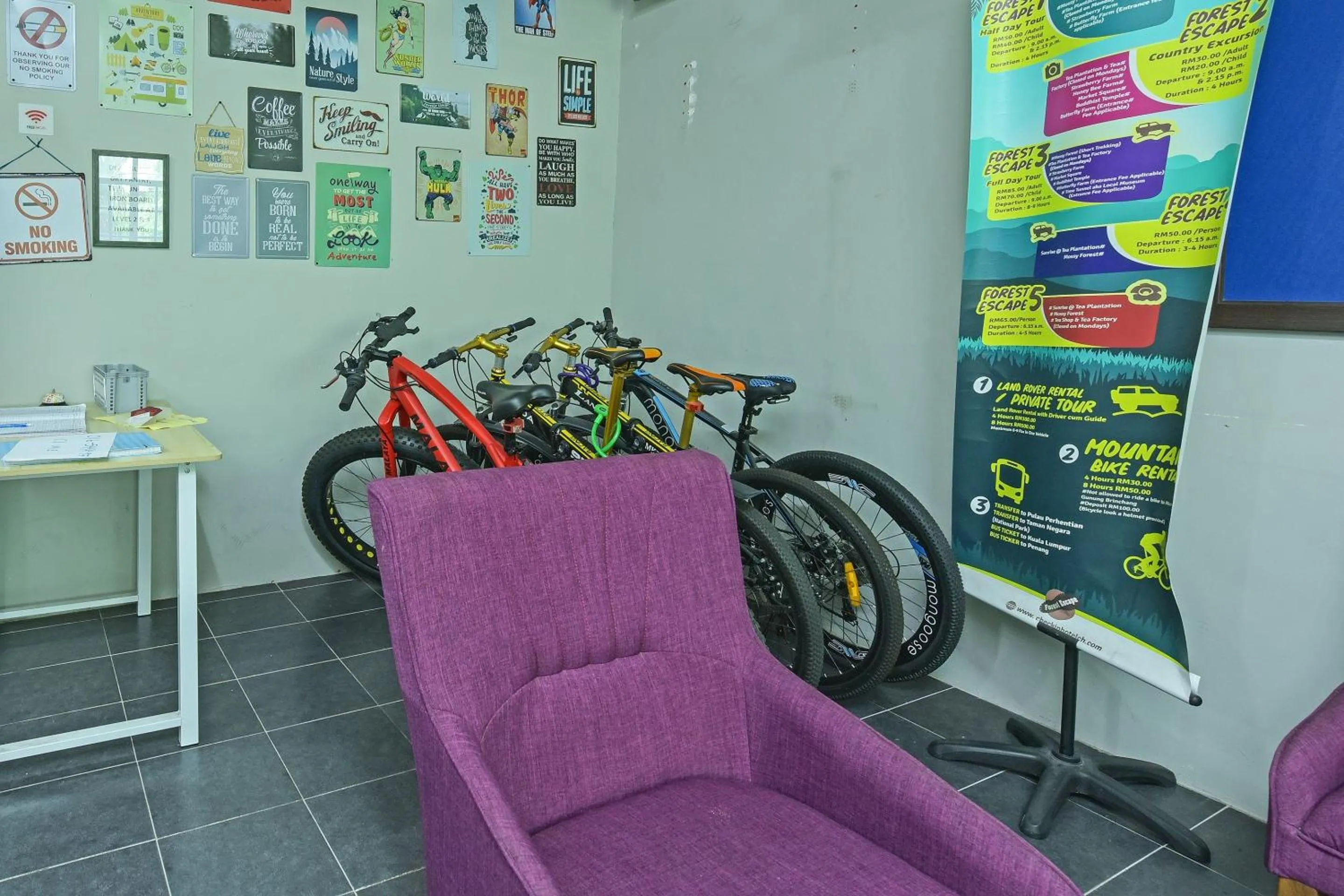 Lobby or reception in Hotel O Bed Station Guest House Dormitory