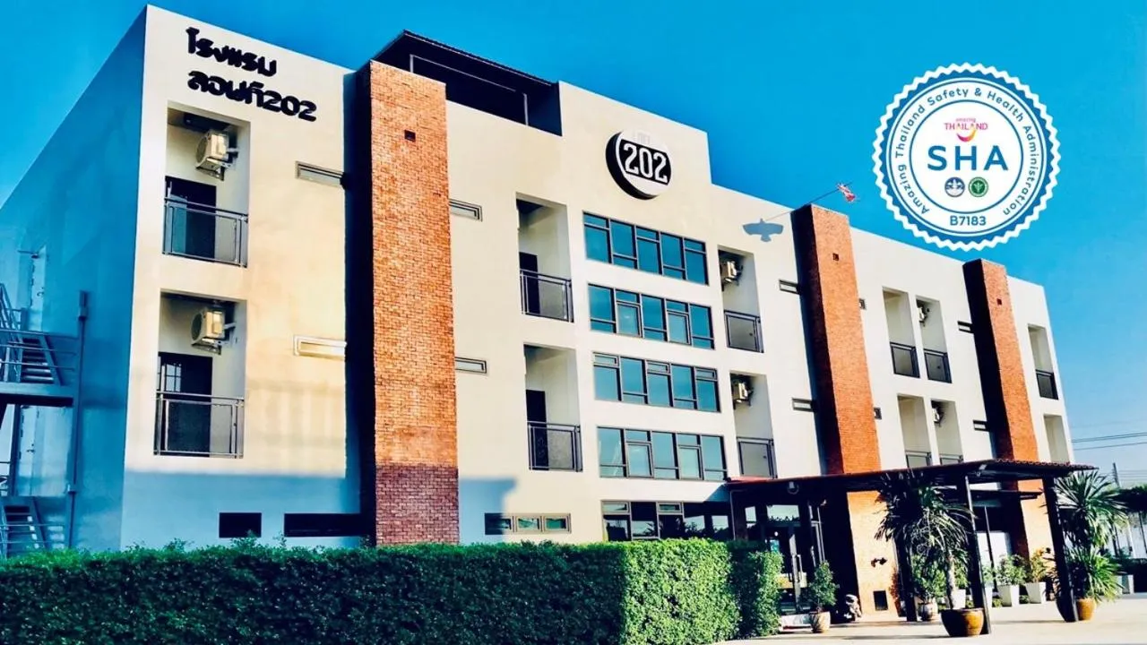 Property building in Loft 202 Hotel