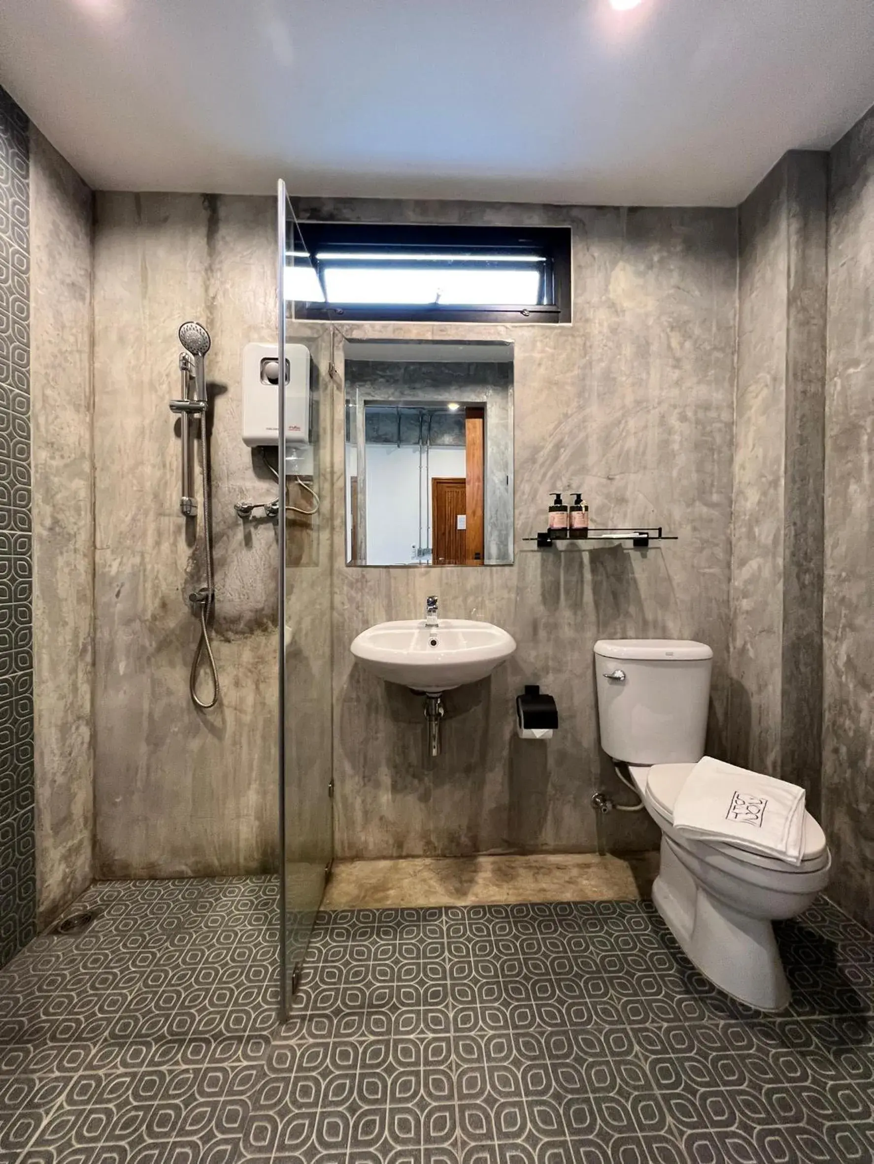 Deluxe Twin Room - single occupancy in Loft 202 Hotel Deluxe Twin Room - single occupancy in Loft 202 Hotel