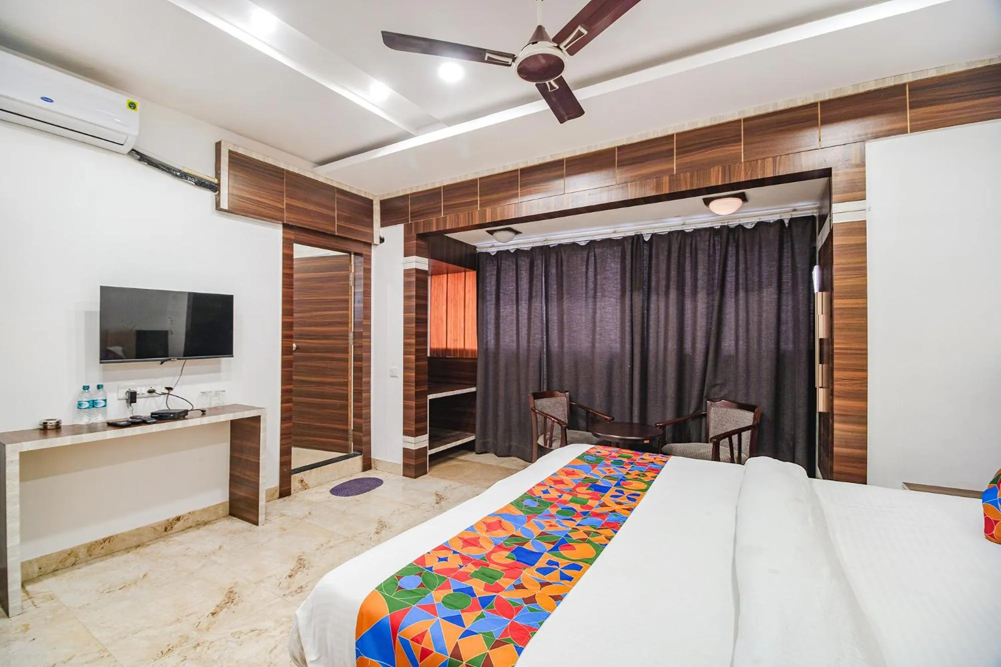 Bed in FabHotel Apple Tree