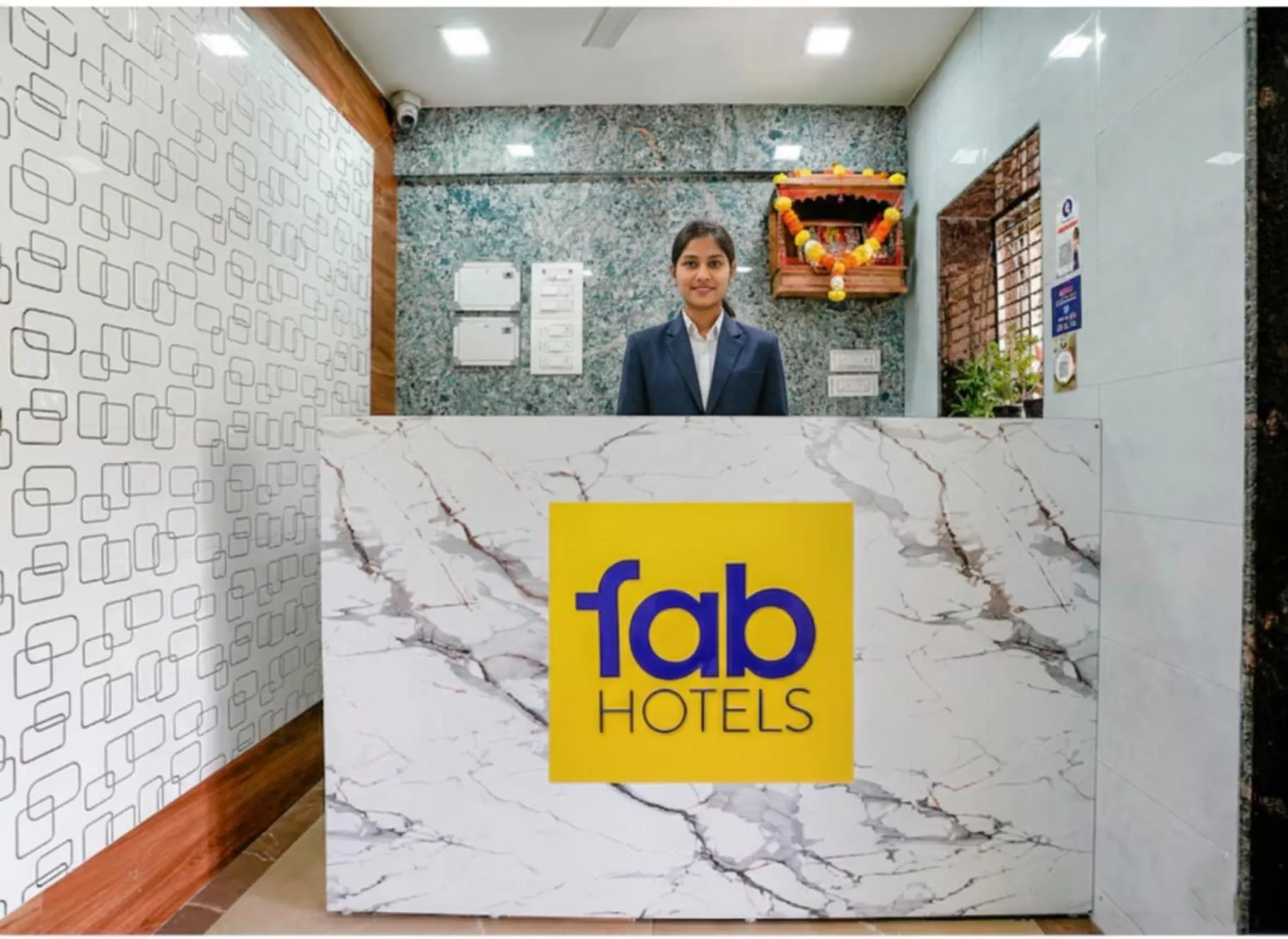 Lobby or reception in FabHotel White Gold - Nr Mahape