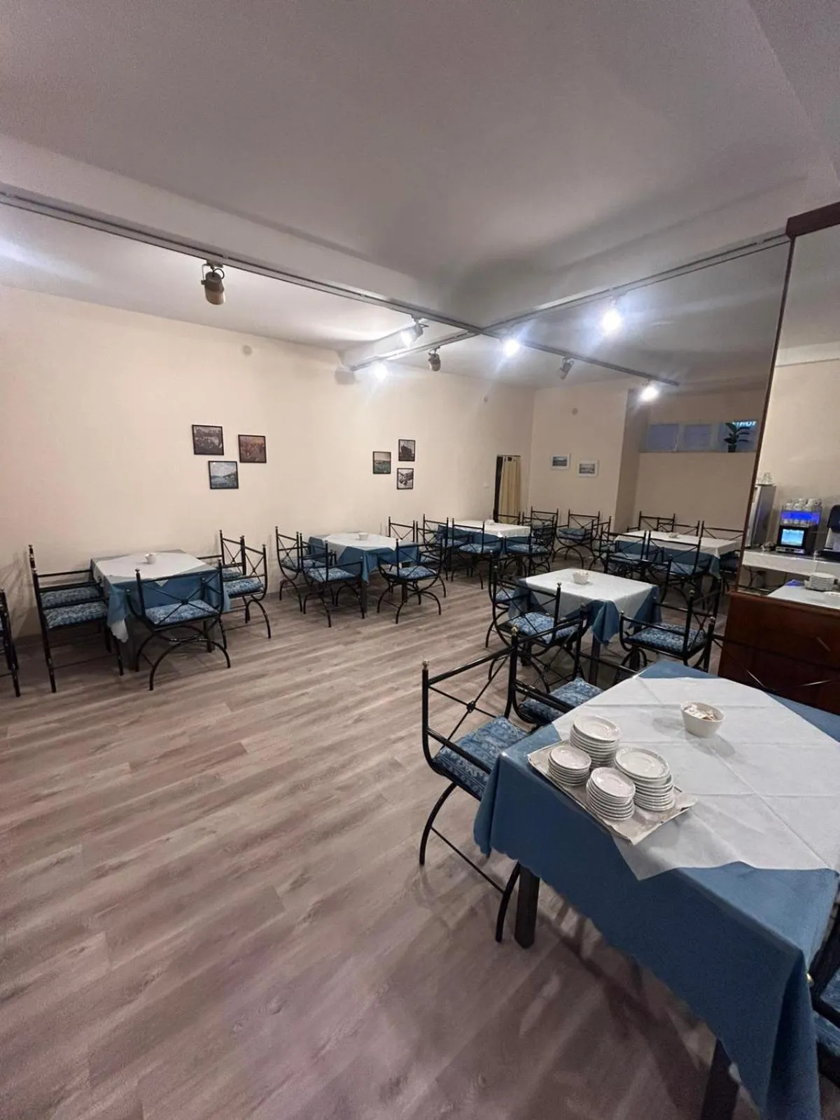 Breakfast in Hotel Bellevue