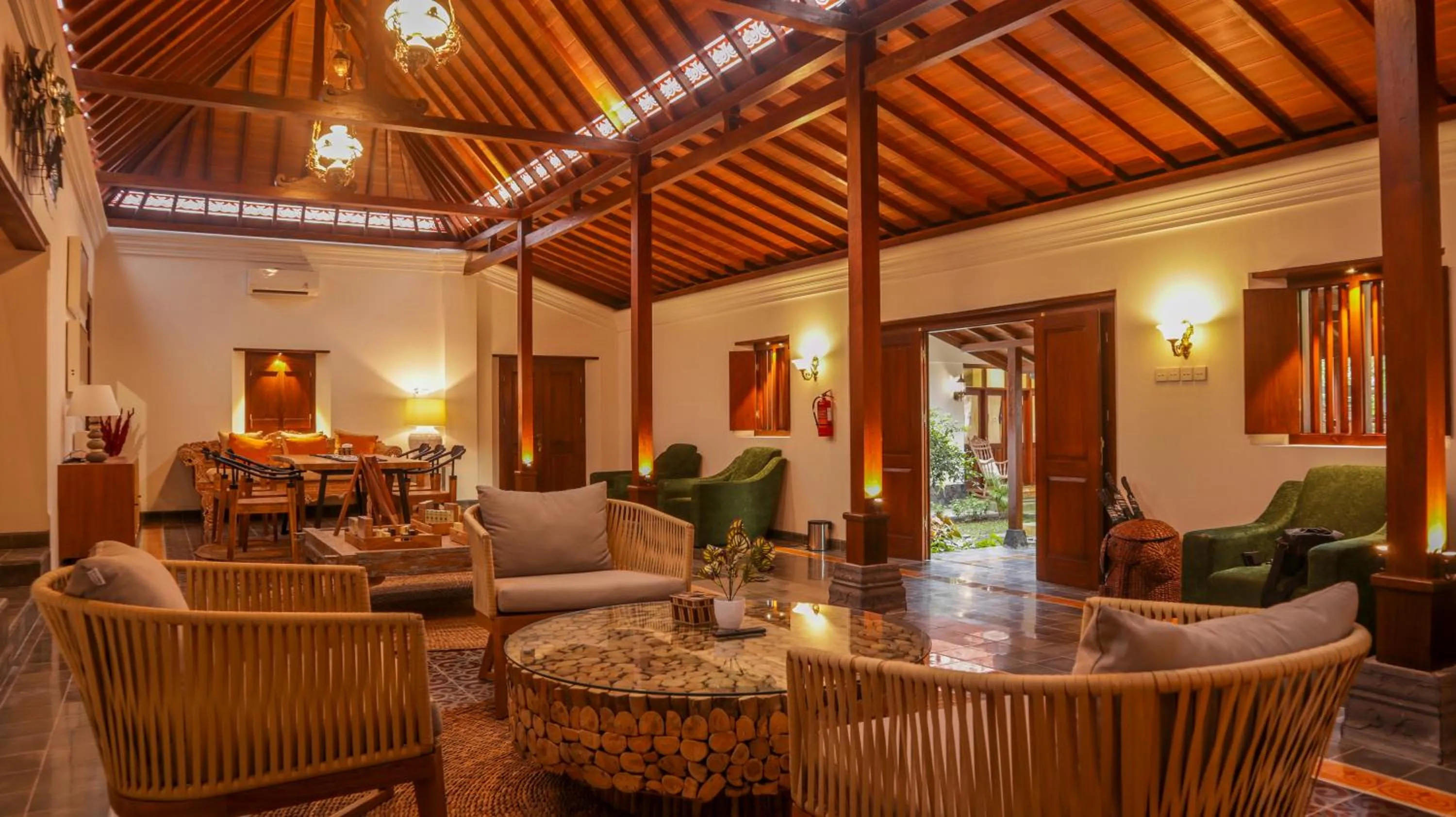 Lobby or reception in Omah Siliran Heritage