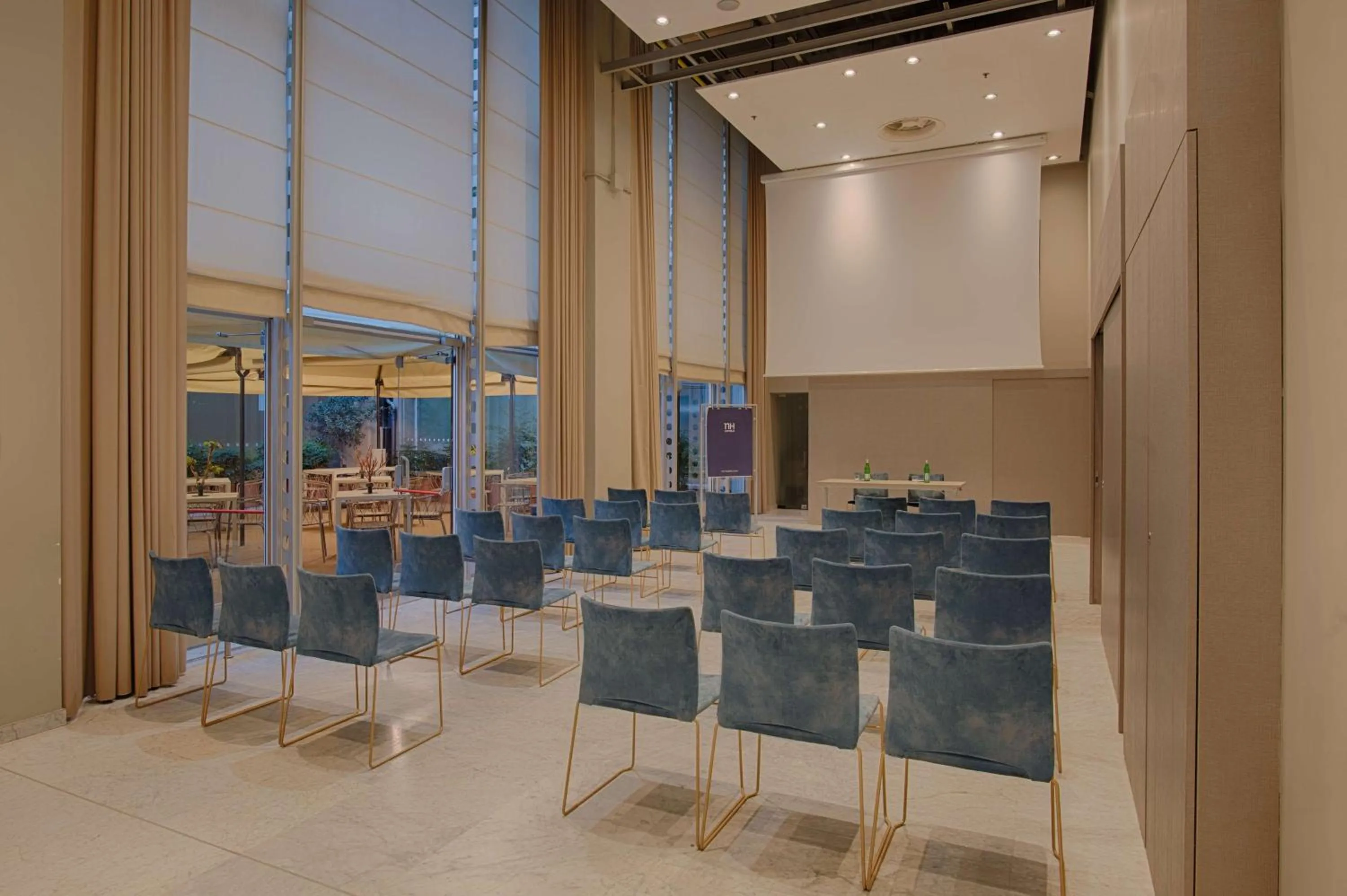 Meeting/conference room in NH Torino Lingotto Congress